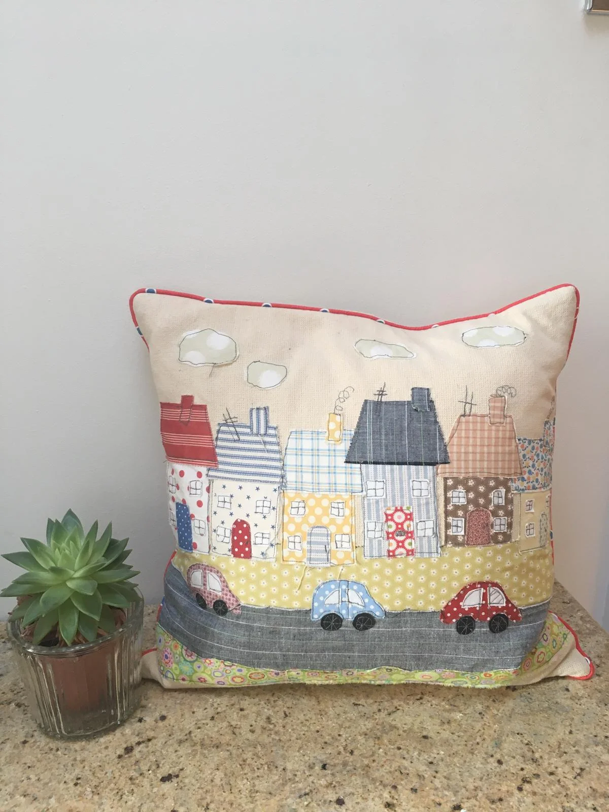 applique houses.jpeg