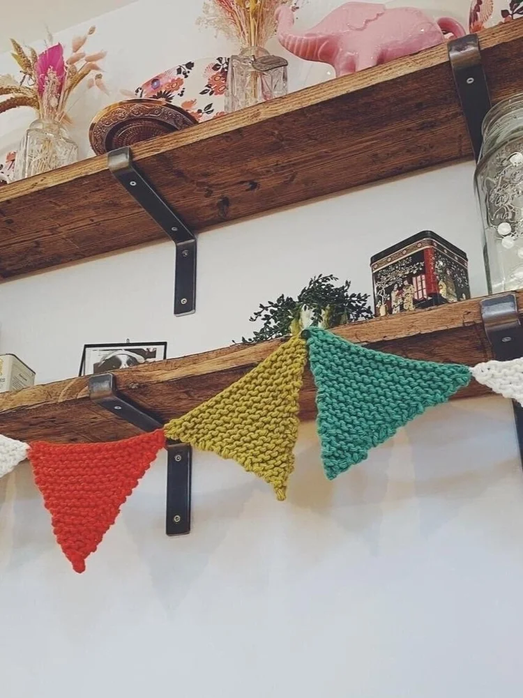 Christmas Bunting Knitting Kit