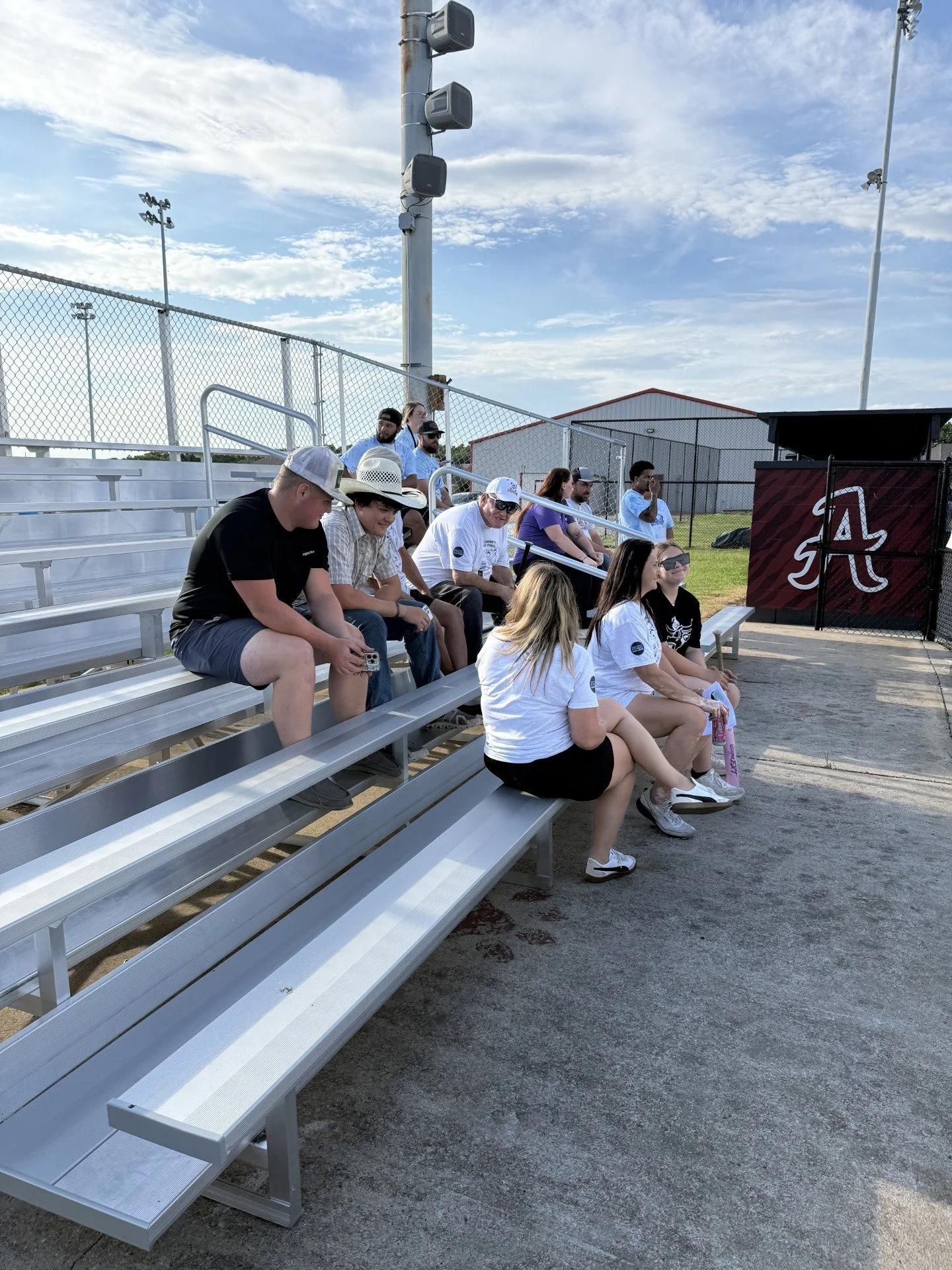 Fans.jpg
