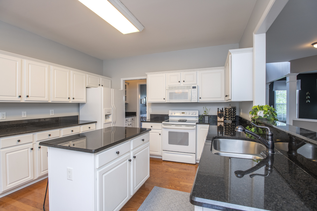 There were a lot of things we would’ve liked to do in this kitchen but never got around to.