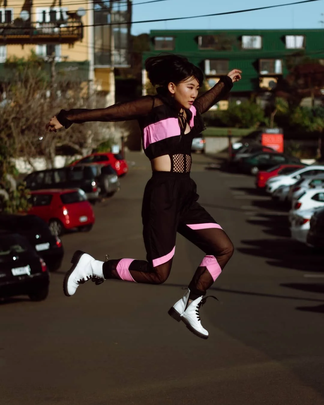 Does anyone else remember the sheer amount of jumping poses that were required on America's Next Top Model? I'm pretty sure I thought it was the pinnacle of modeling - shout out to @sxout for killing the jump post whilst also telling me when a car wa