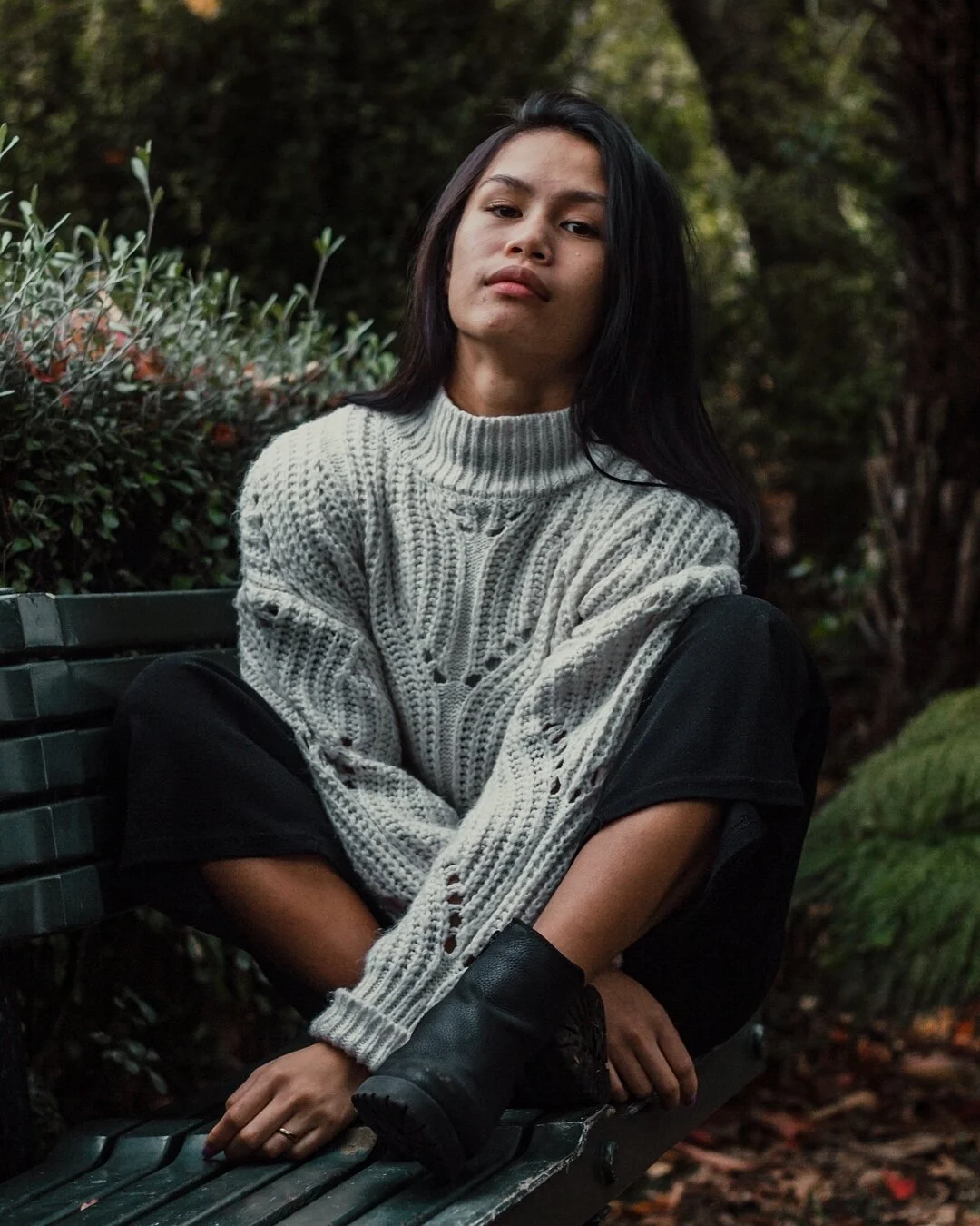 It's starting to get colder now but it's nice to find new beauty in the changing seasons, and new excuses to wack out a turtleneck, model : the gorgeous @jessguru 
.
.
.
.
.
#wellingtonnz #wellingtonphotographer #nzmodel #nzmodelling #creatorhqjersey