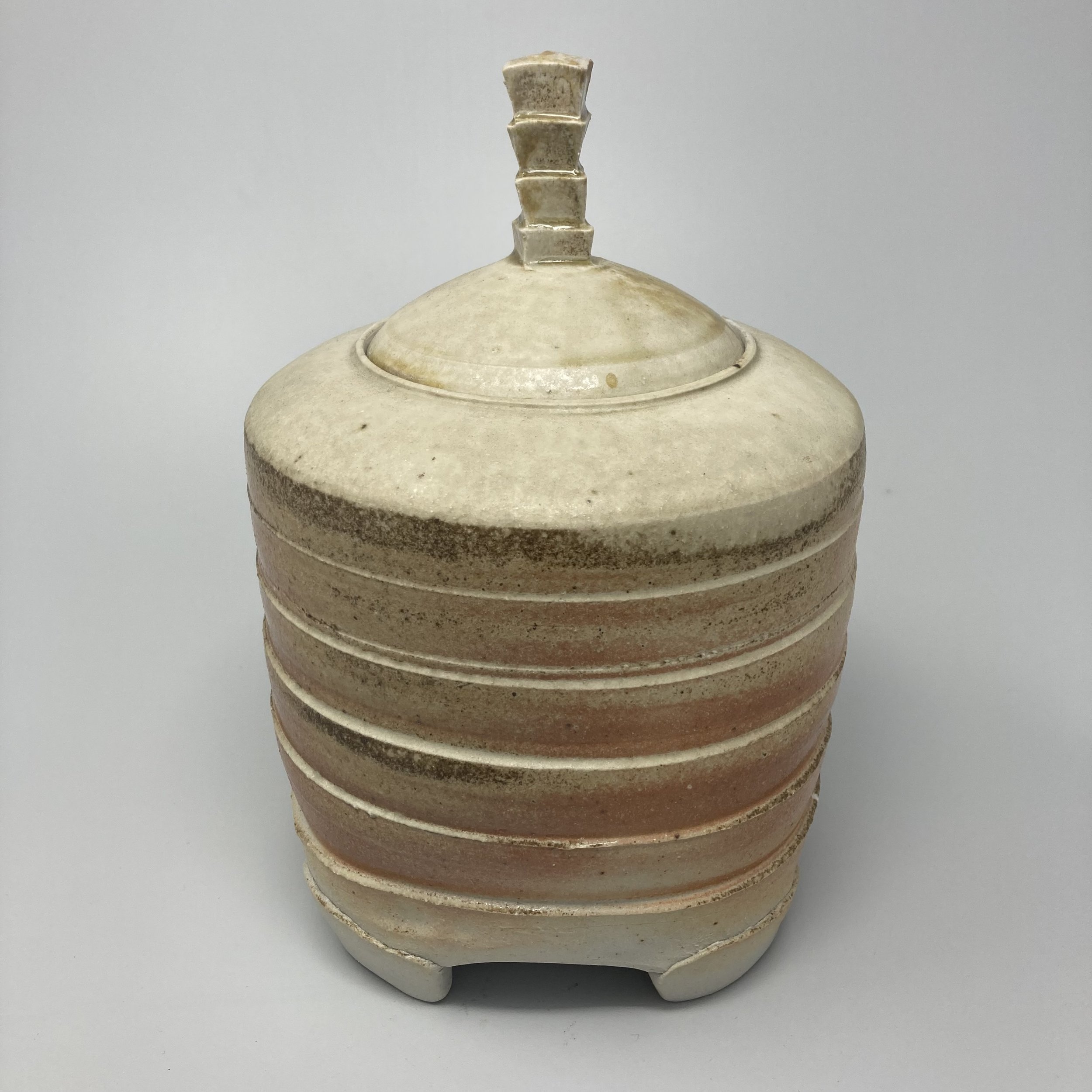 LiddedJar-feet-facetedKnob_6346.jpg