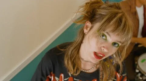 The Paranoyds Skewer Hollywood’s Obsession With Surface Perfection In 'Hotel Celebrity'
