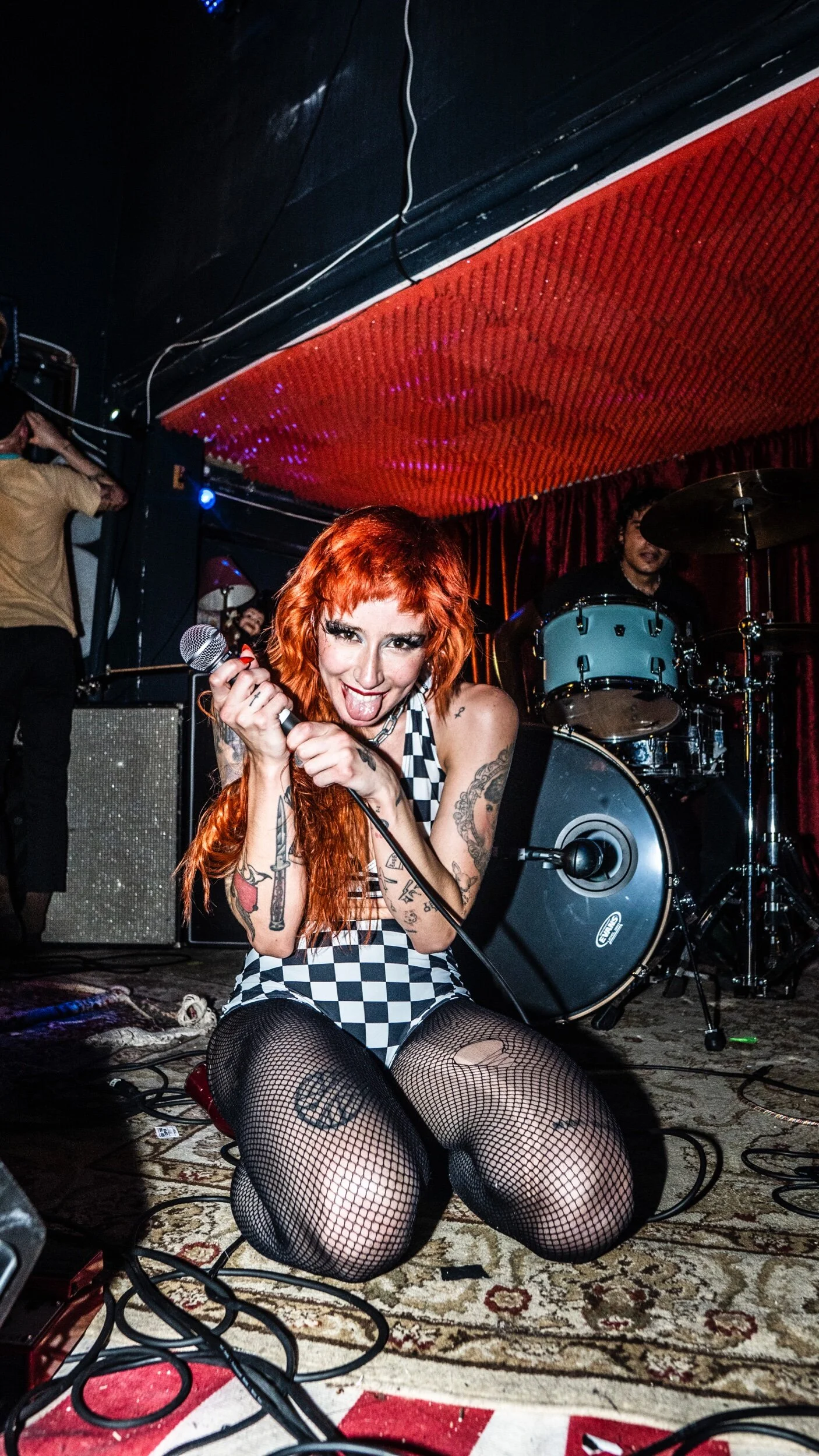 Egg Drop Soup Play The Sardine with Niis and Shutups