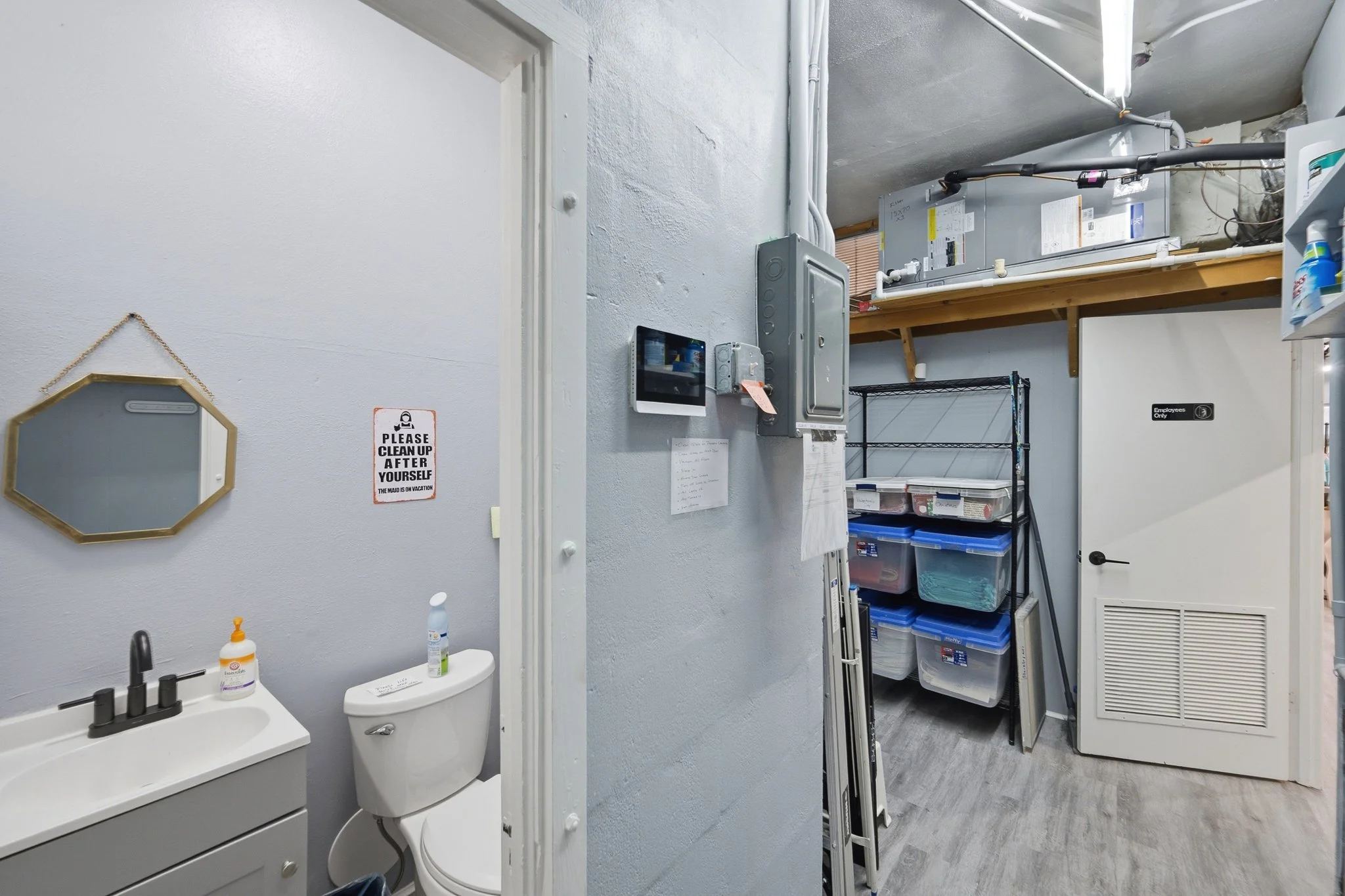 bathroom: back storage.jpg