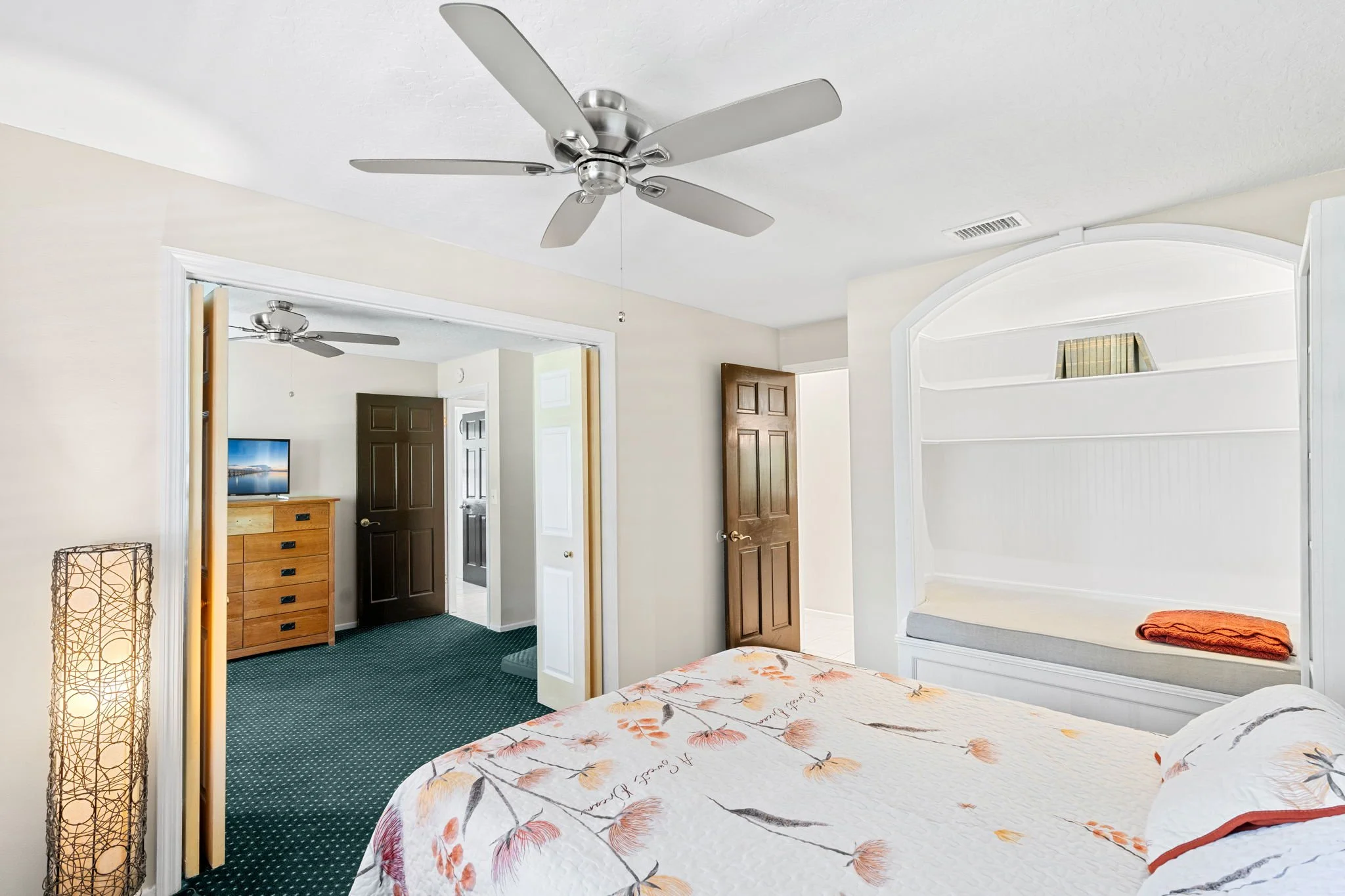 large bedroom 2-1.jpg