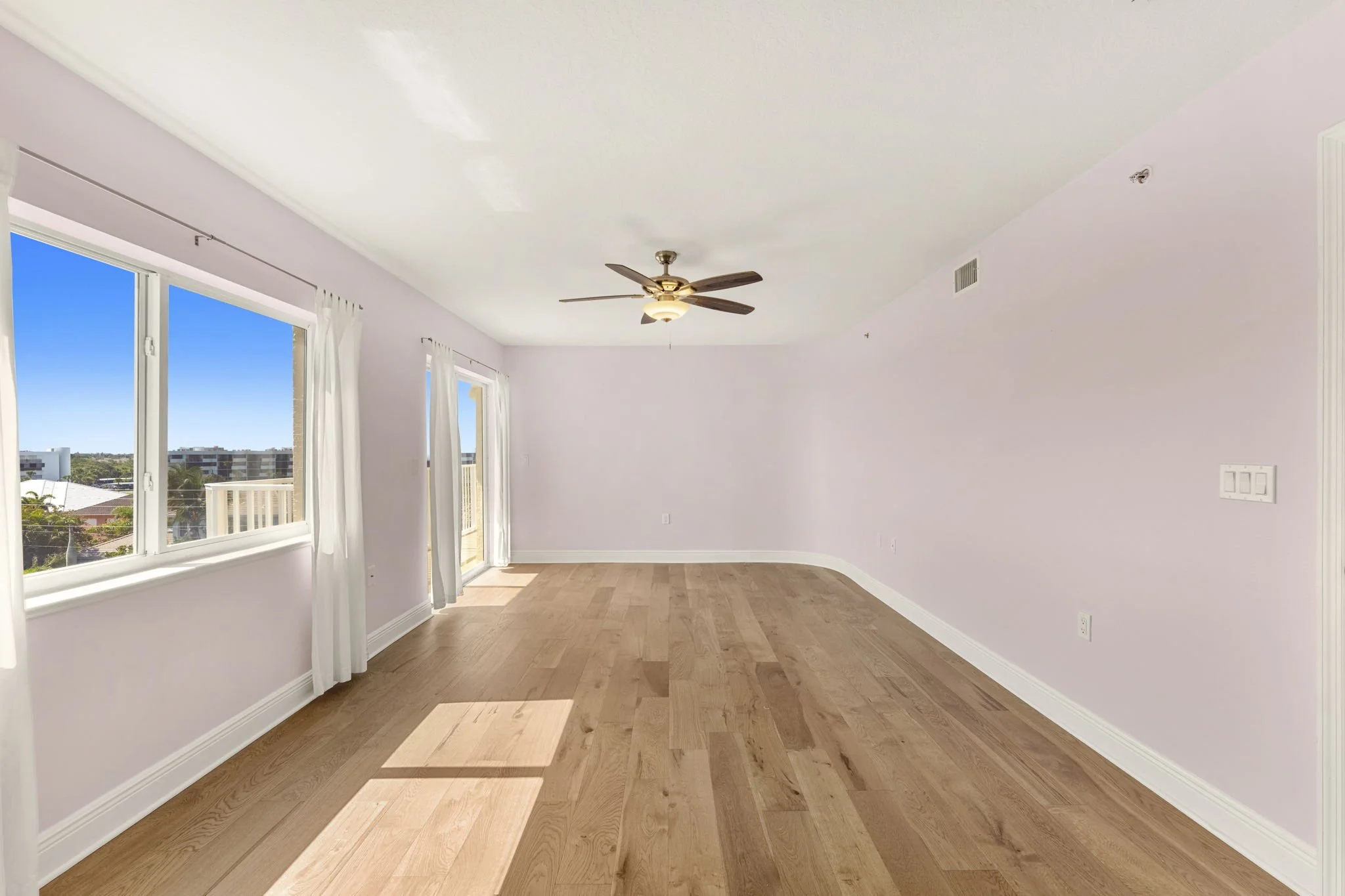 primary bedroom 2.jpg