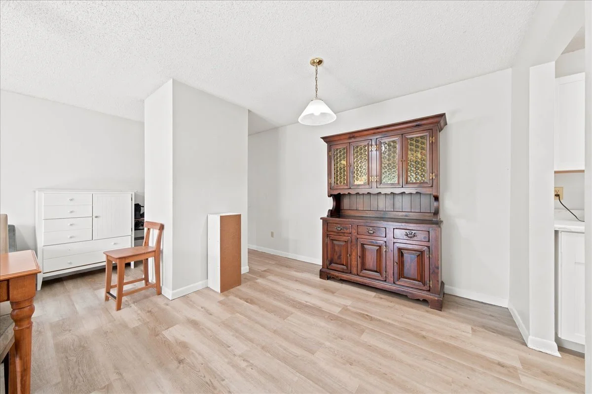 Living Room 3.jpg