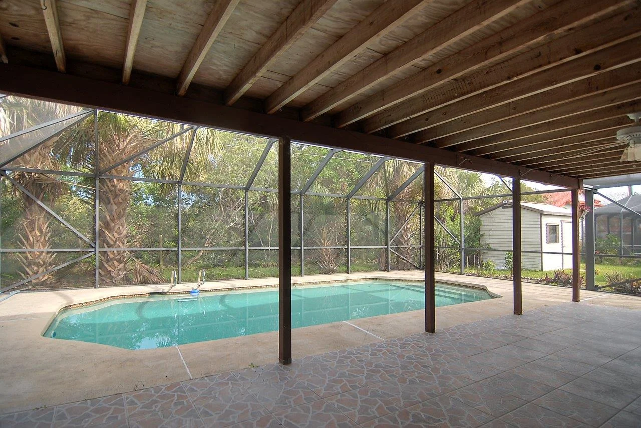 porch pool.jpg