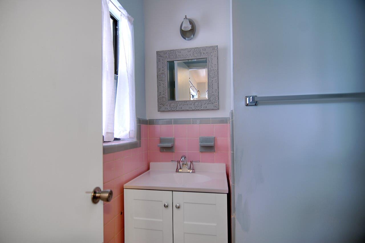 half bath .jpg