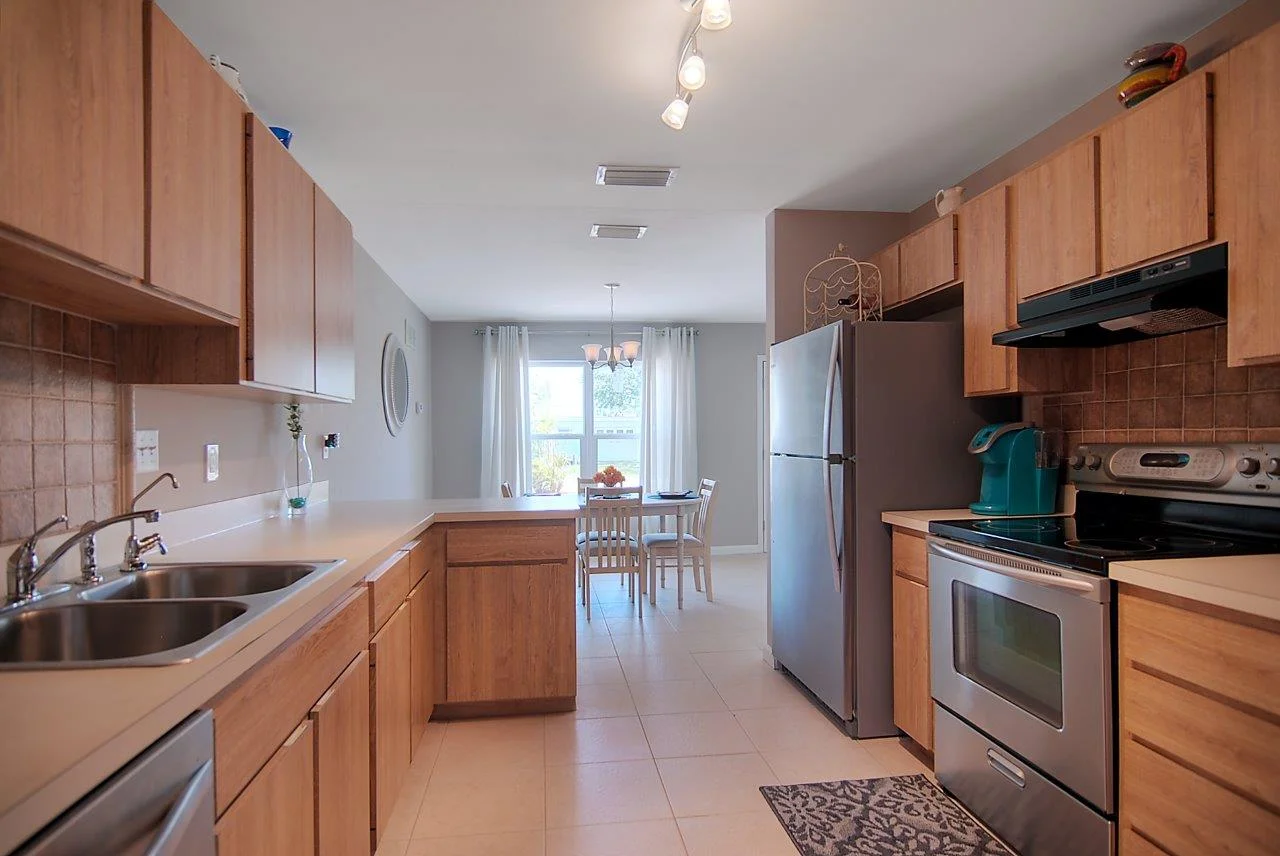 kitchen 2 (3).jpg