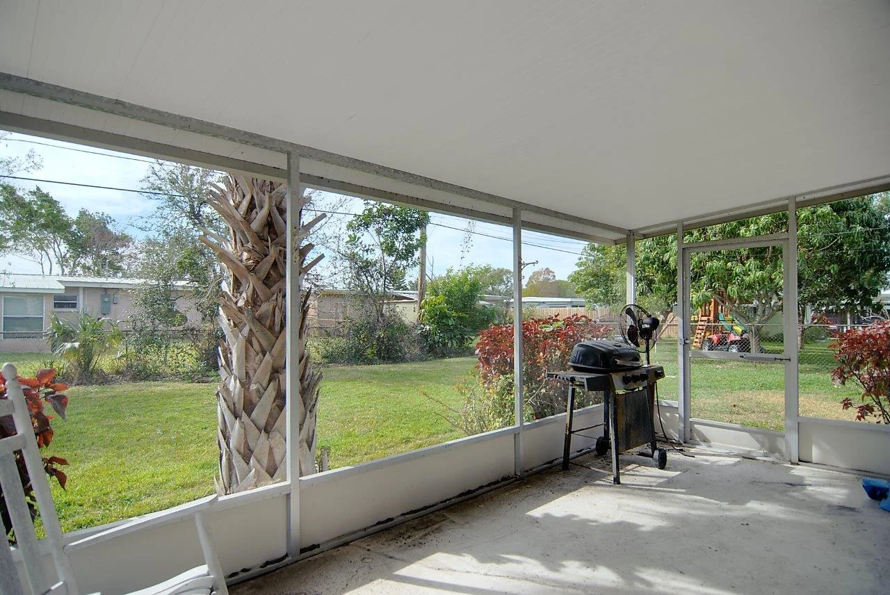 porch (15).jpg