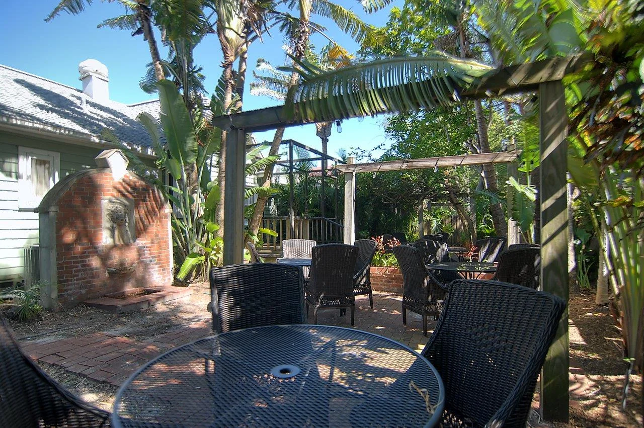 patio 3.jpg