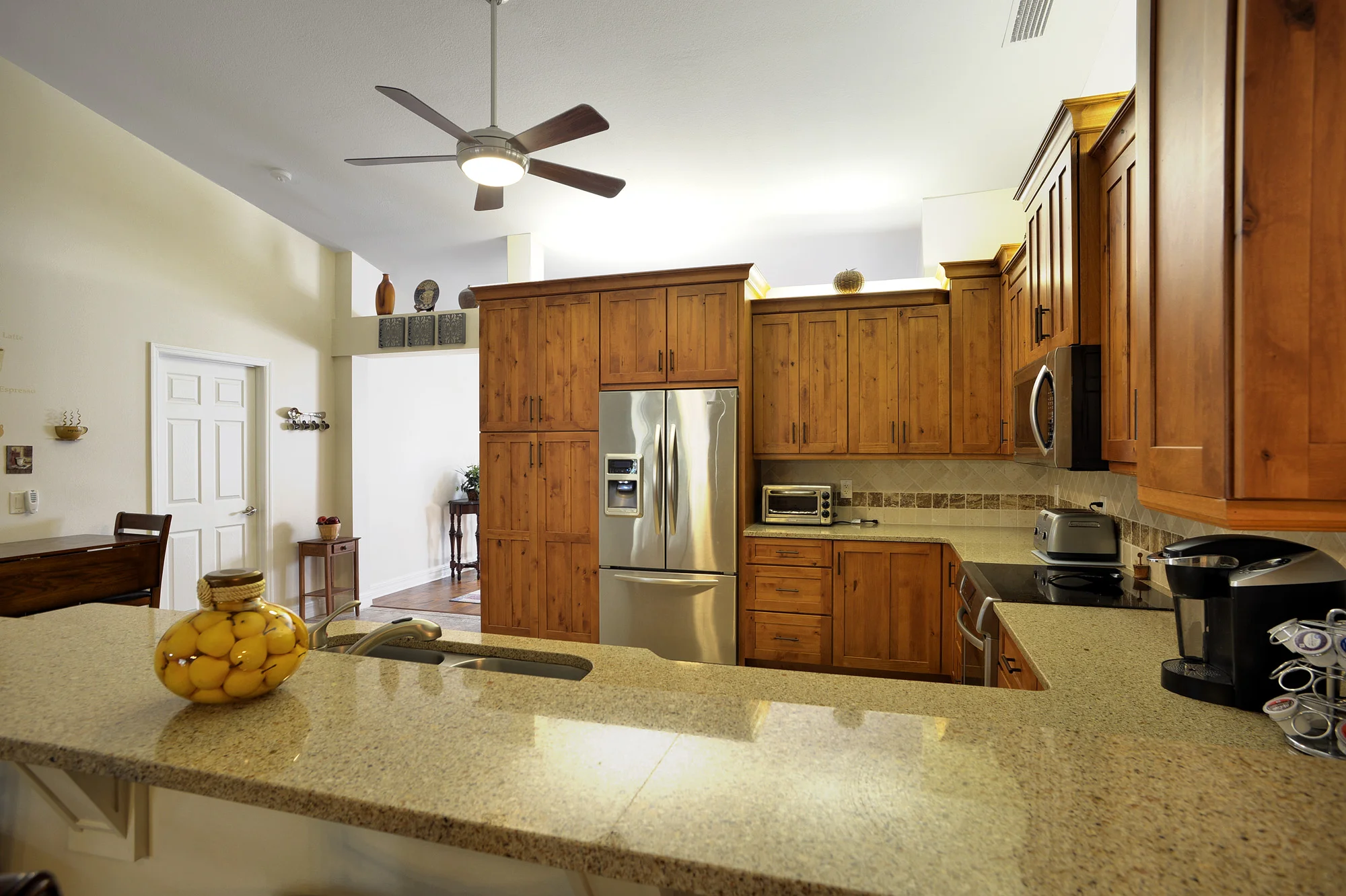 kitchen 3.jpg