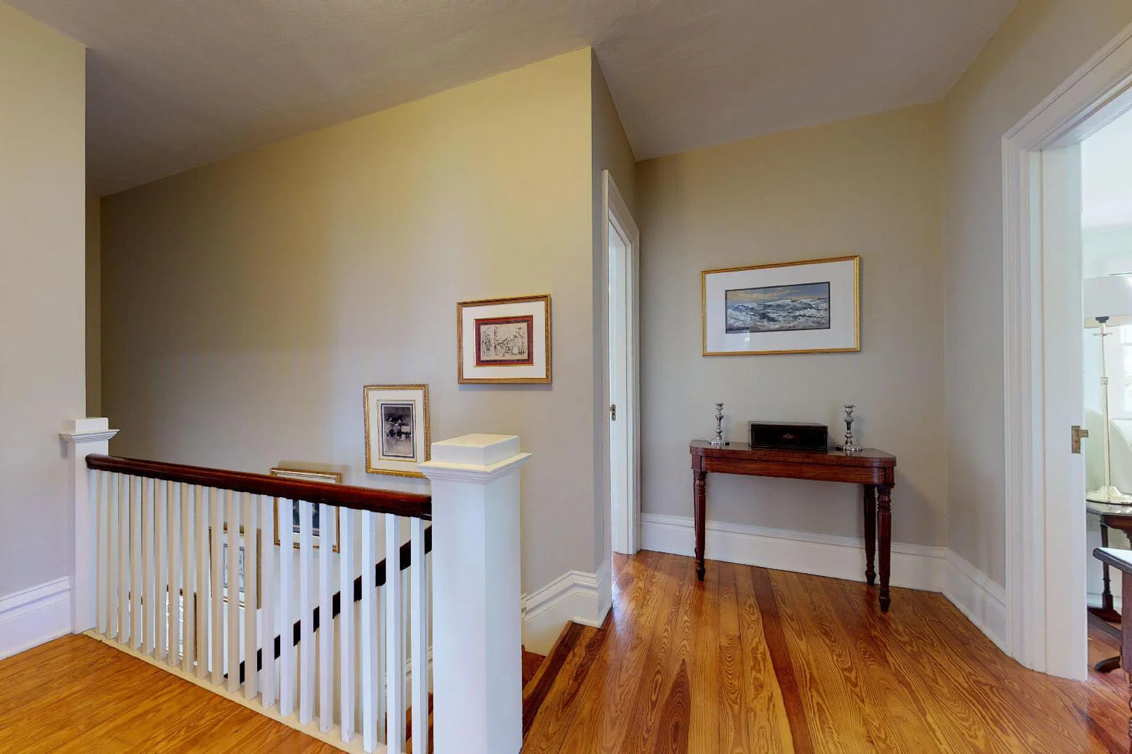 2nd floor landing.jpg