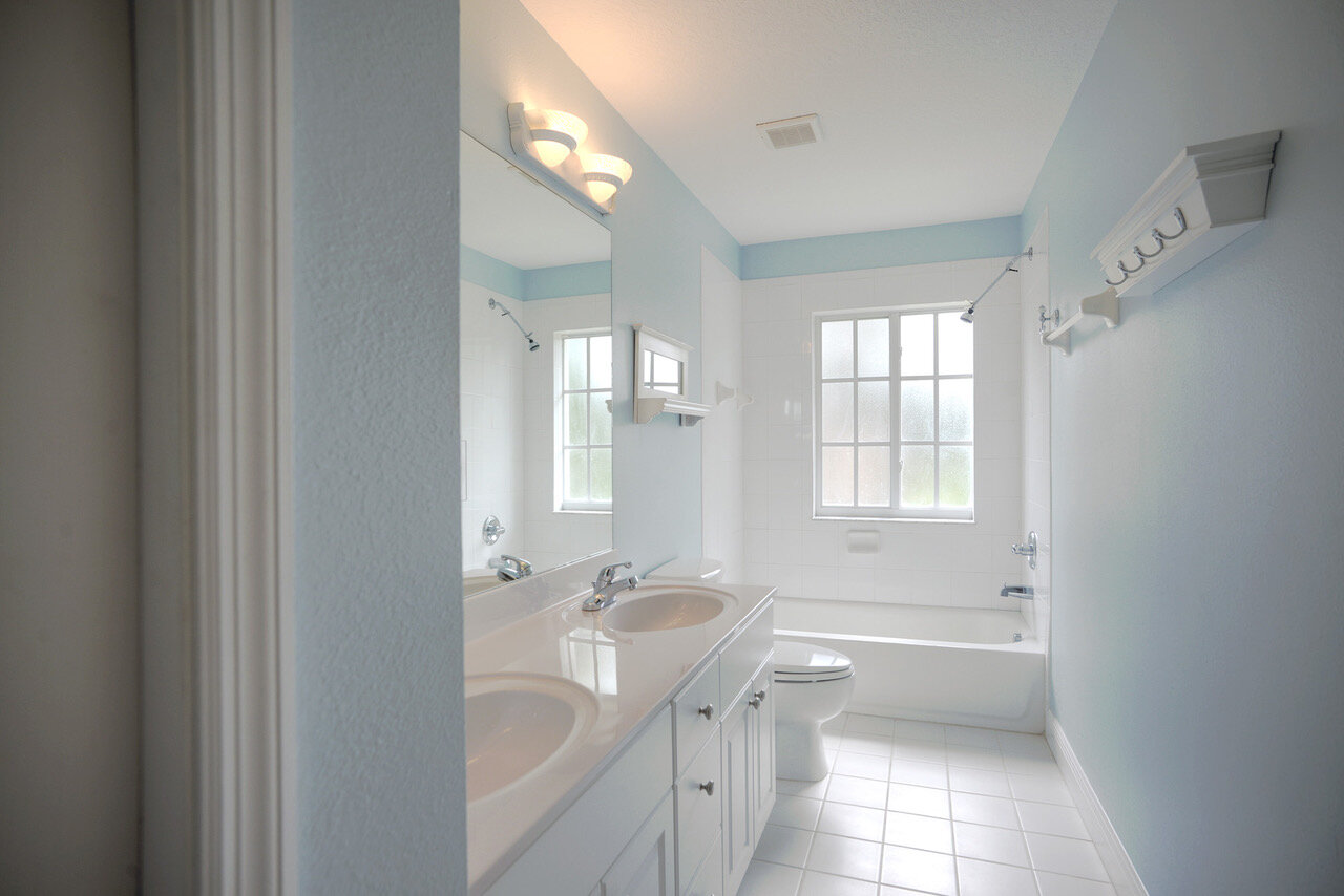 guest bath.jpeg