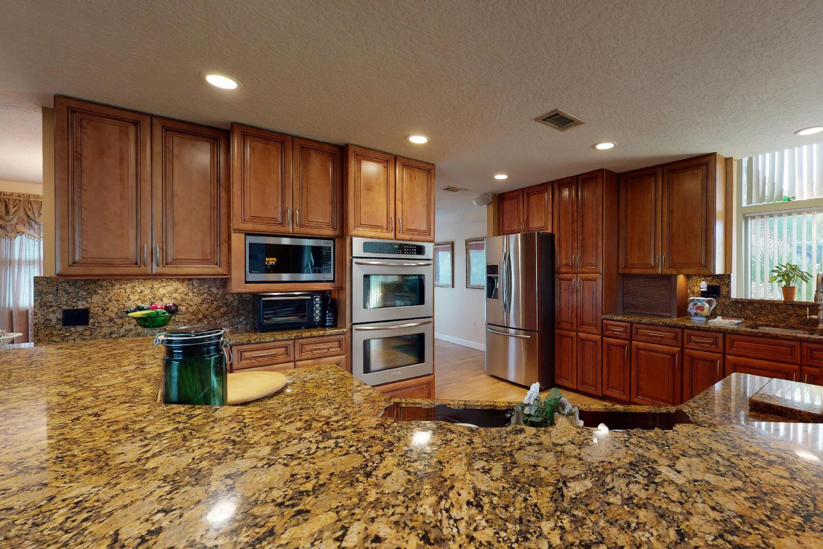 kitchen 4.jpg