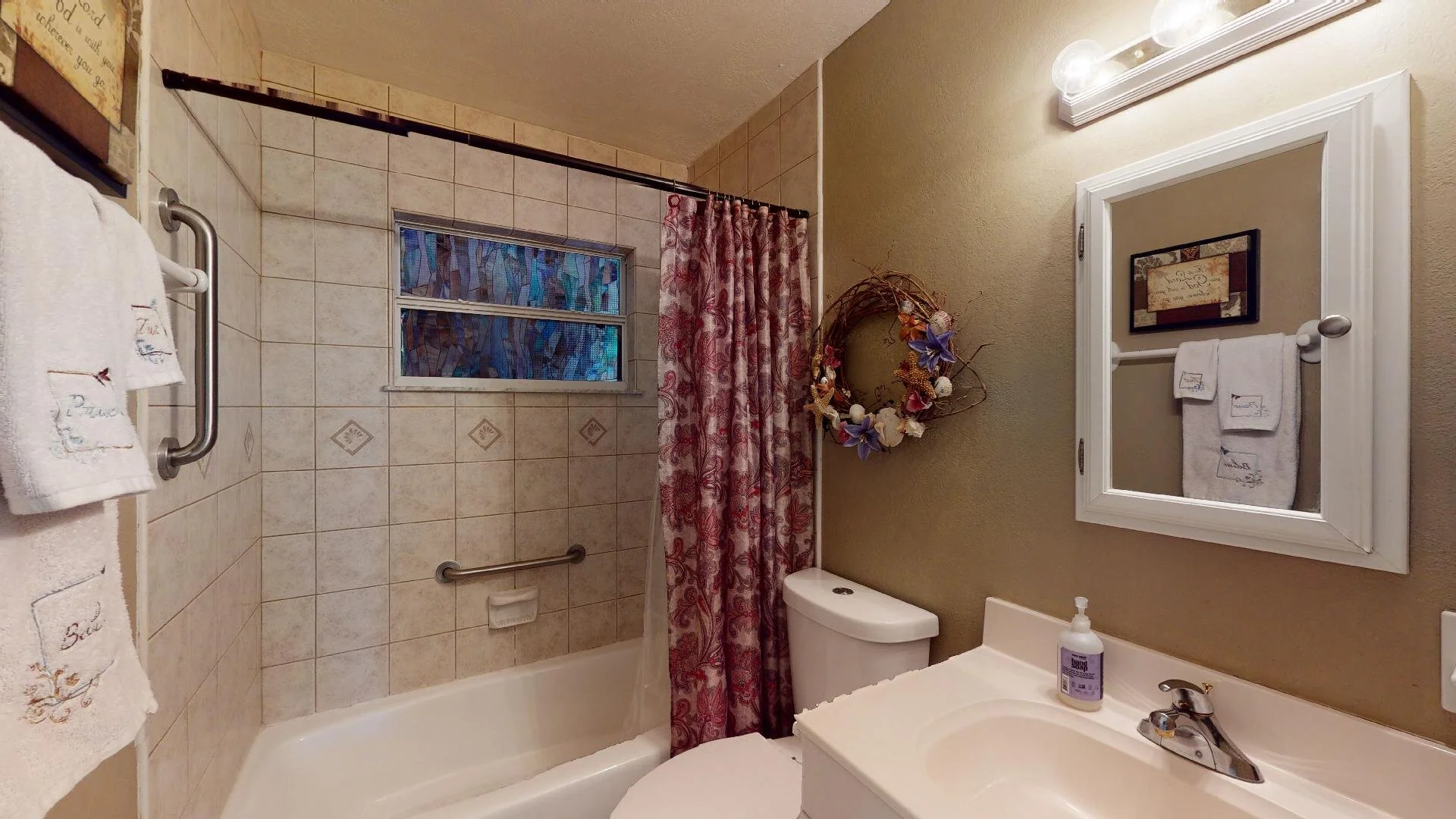 guest bath.jpg