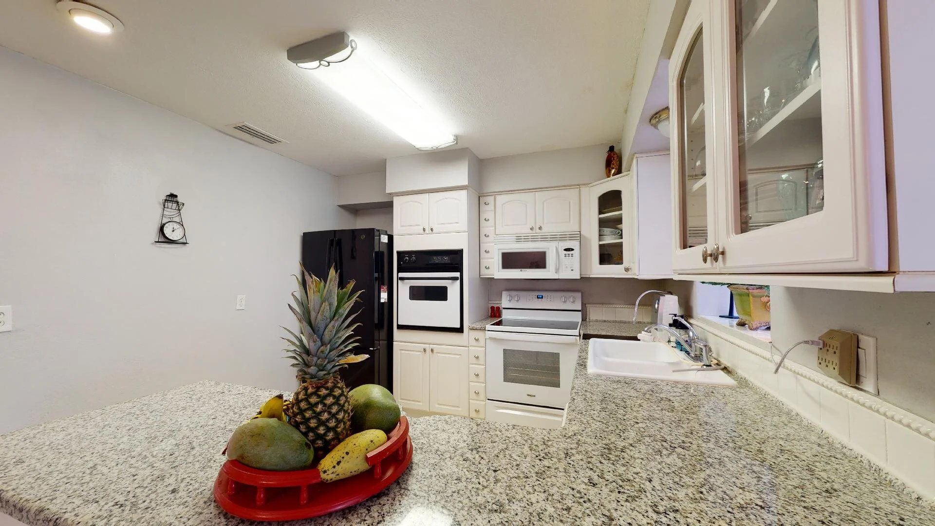 kitchen 1.jpg