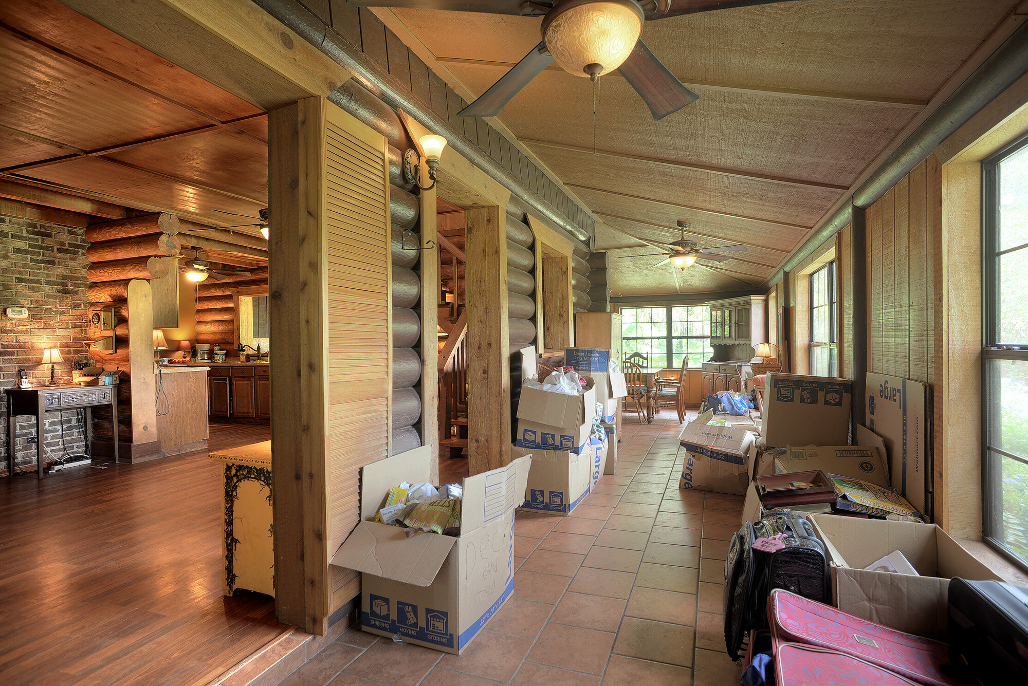 foyer.jpg