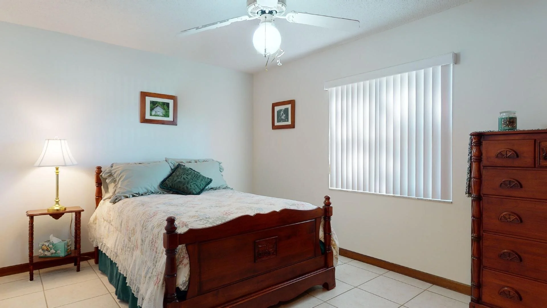 guest bed 1.jpg