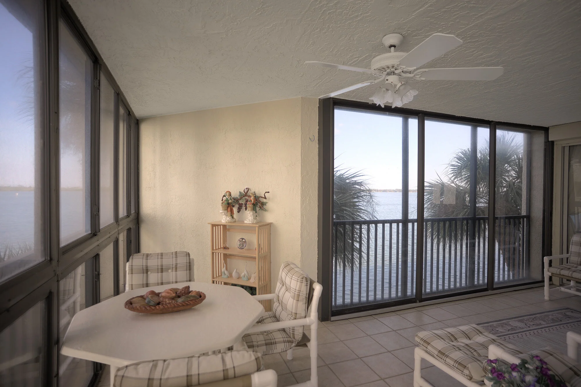 balcony south.jpg