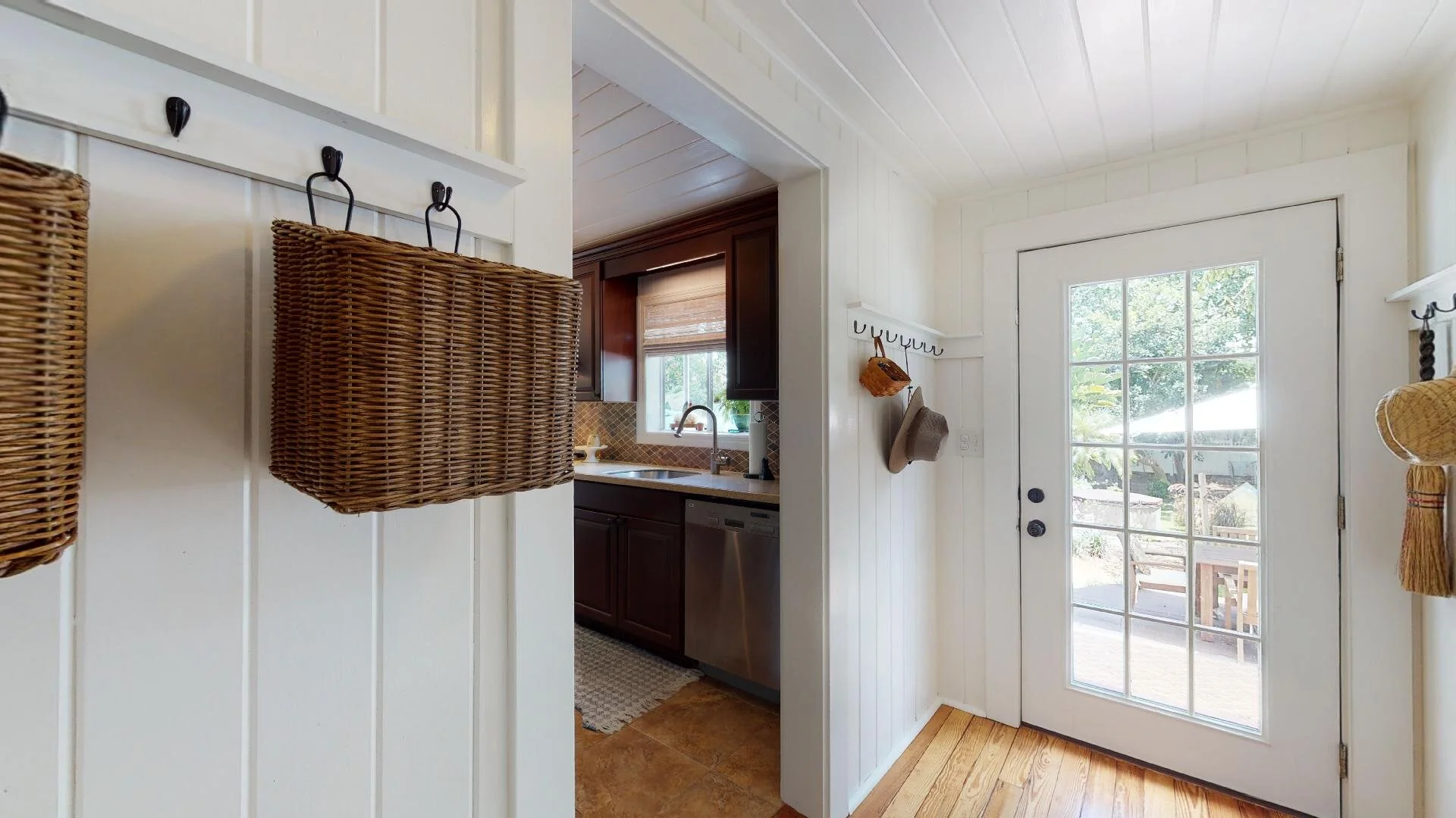 Door to backyard.jpg