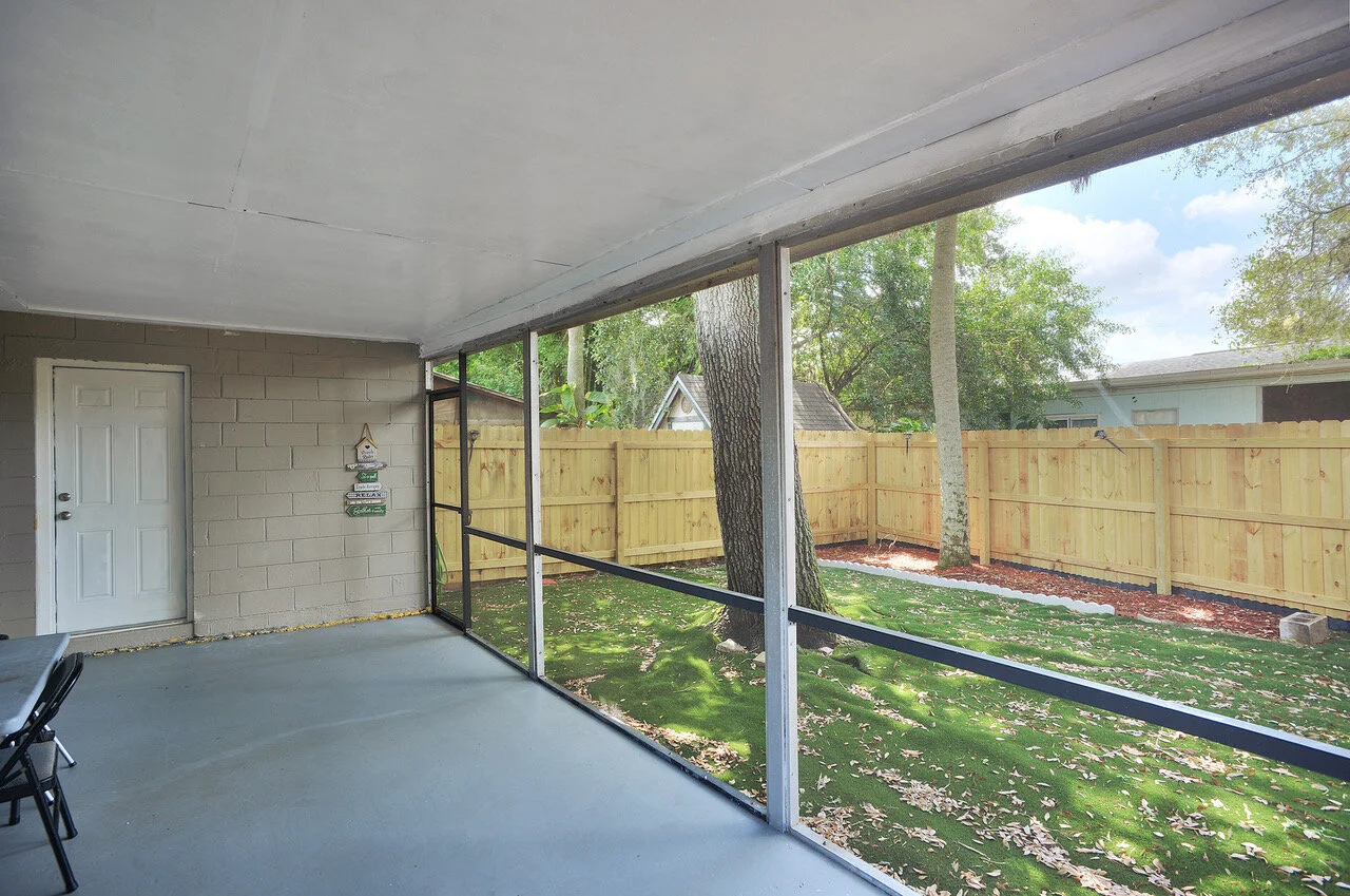screened porch.jpeg