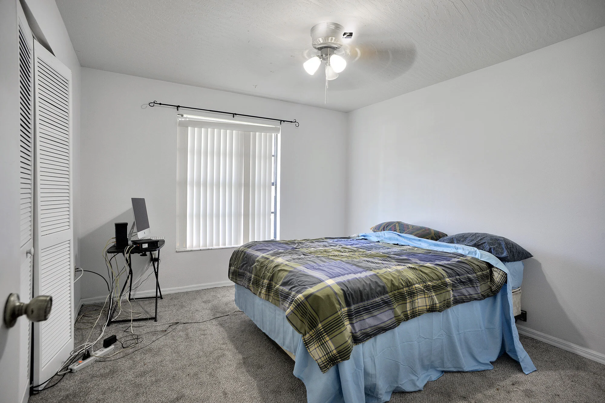 guest bed 2.jpg