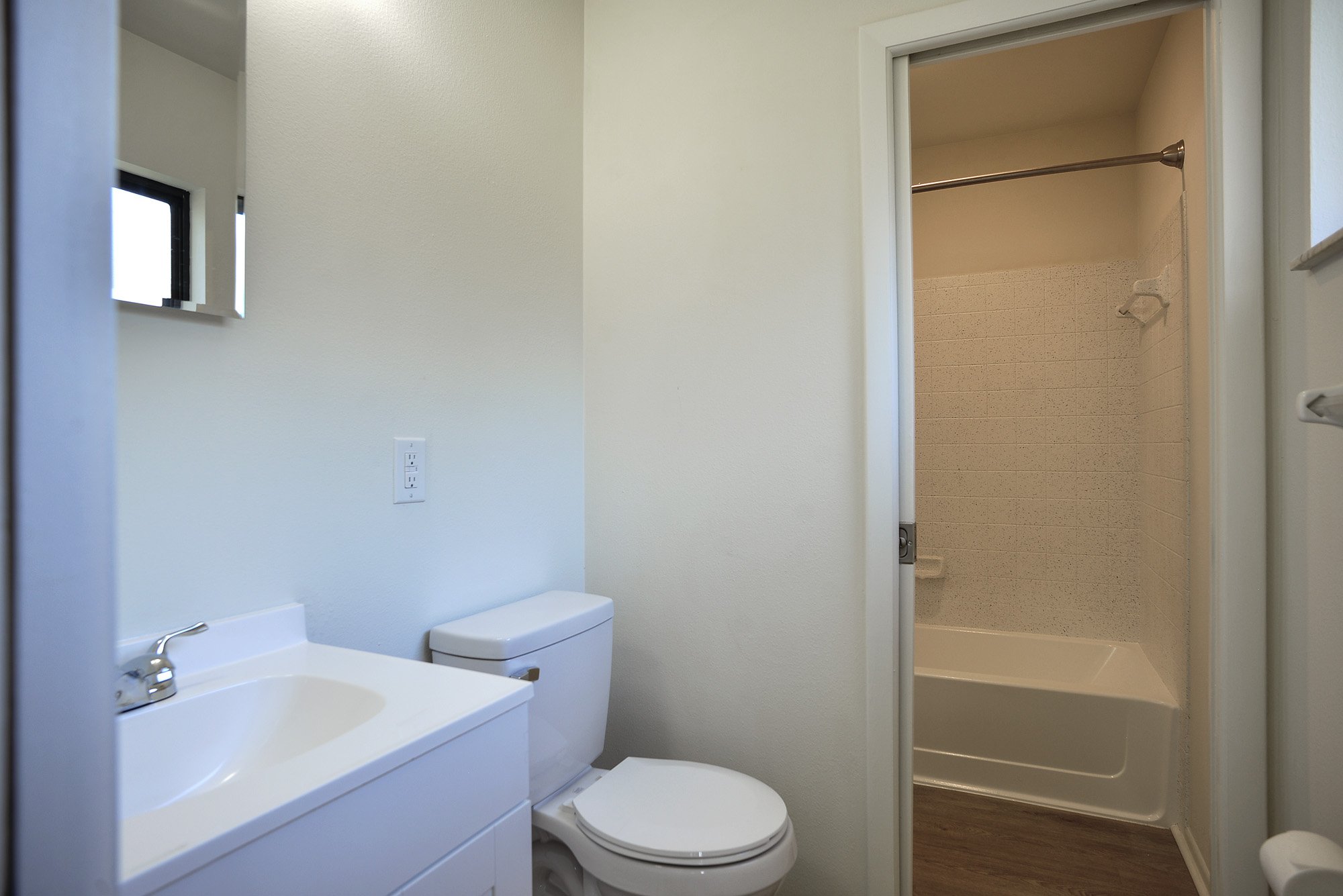 bath 1.jpg