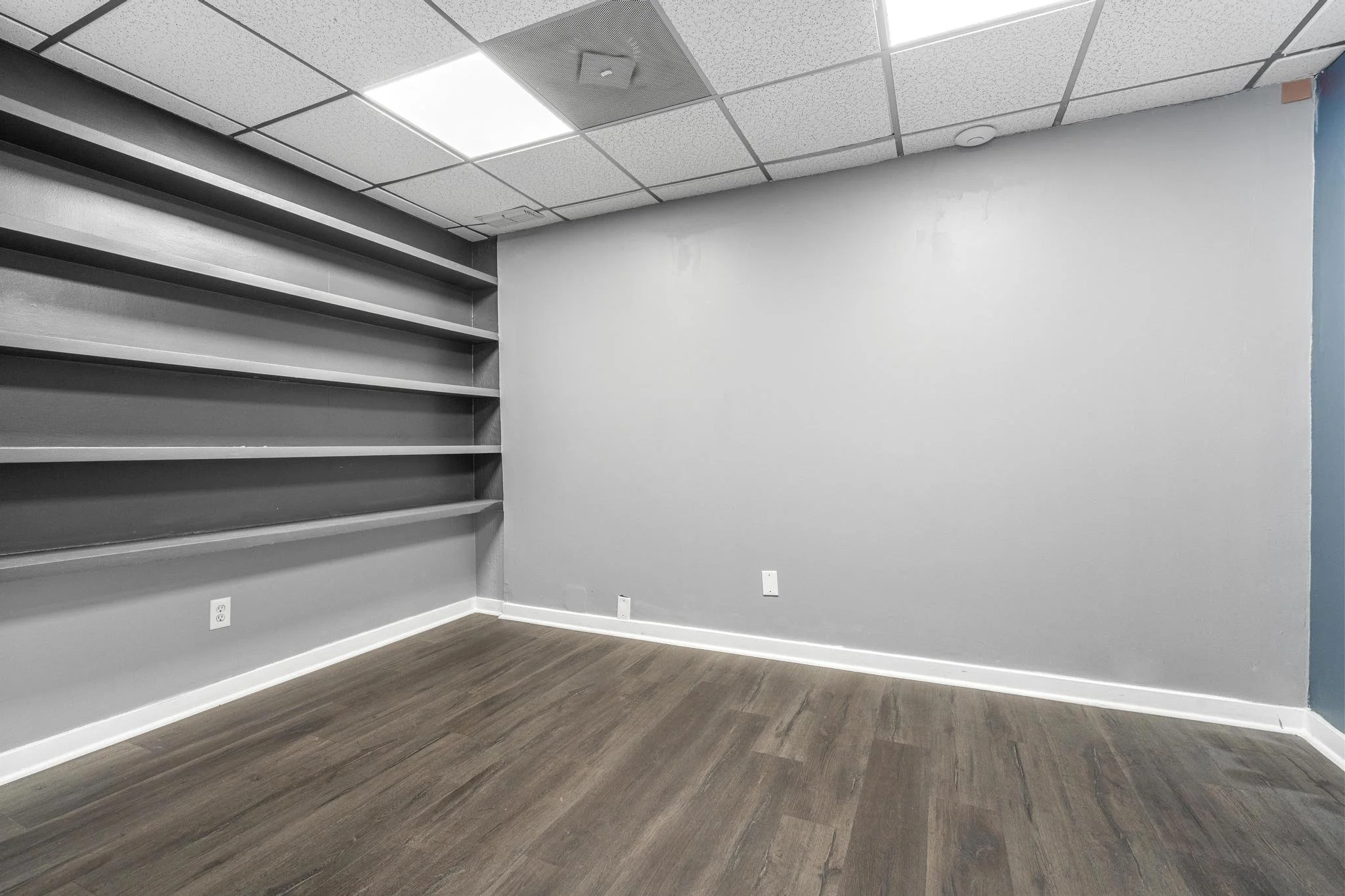 small conference room.jpg