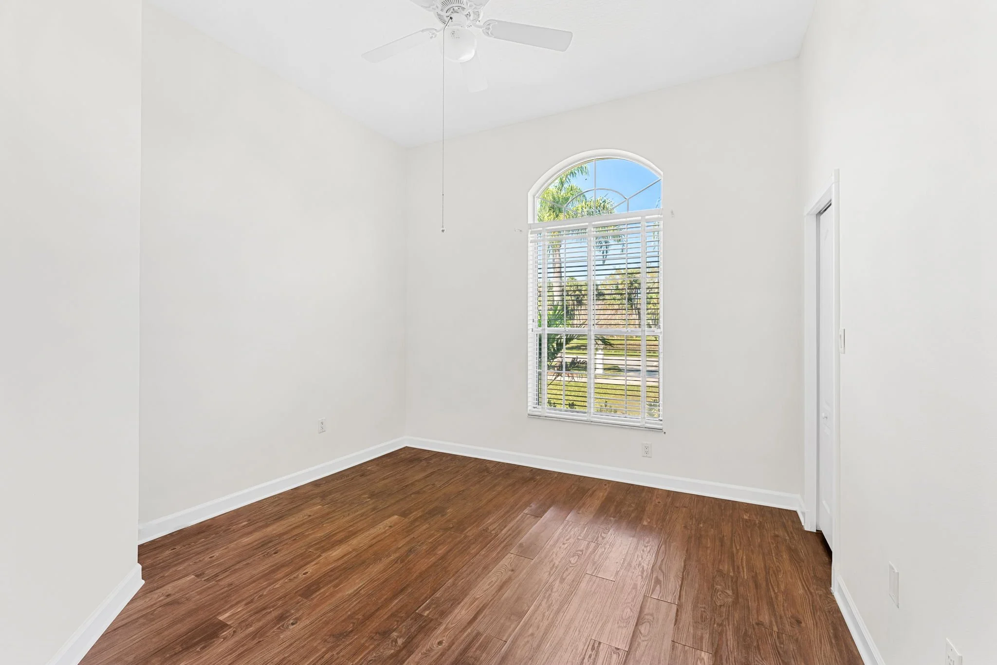 bedroom 3.jpg