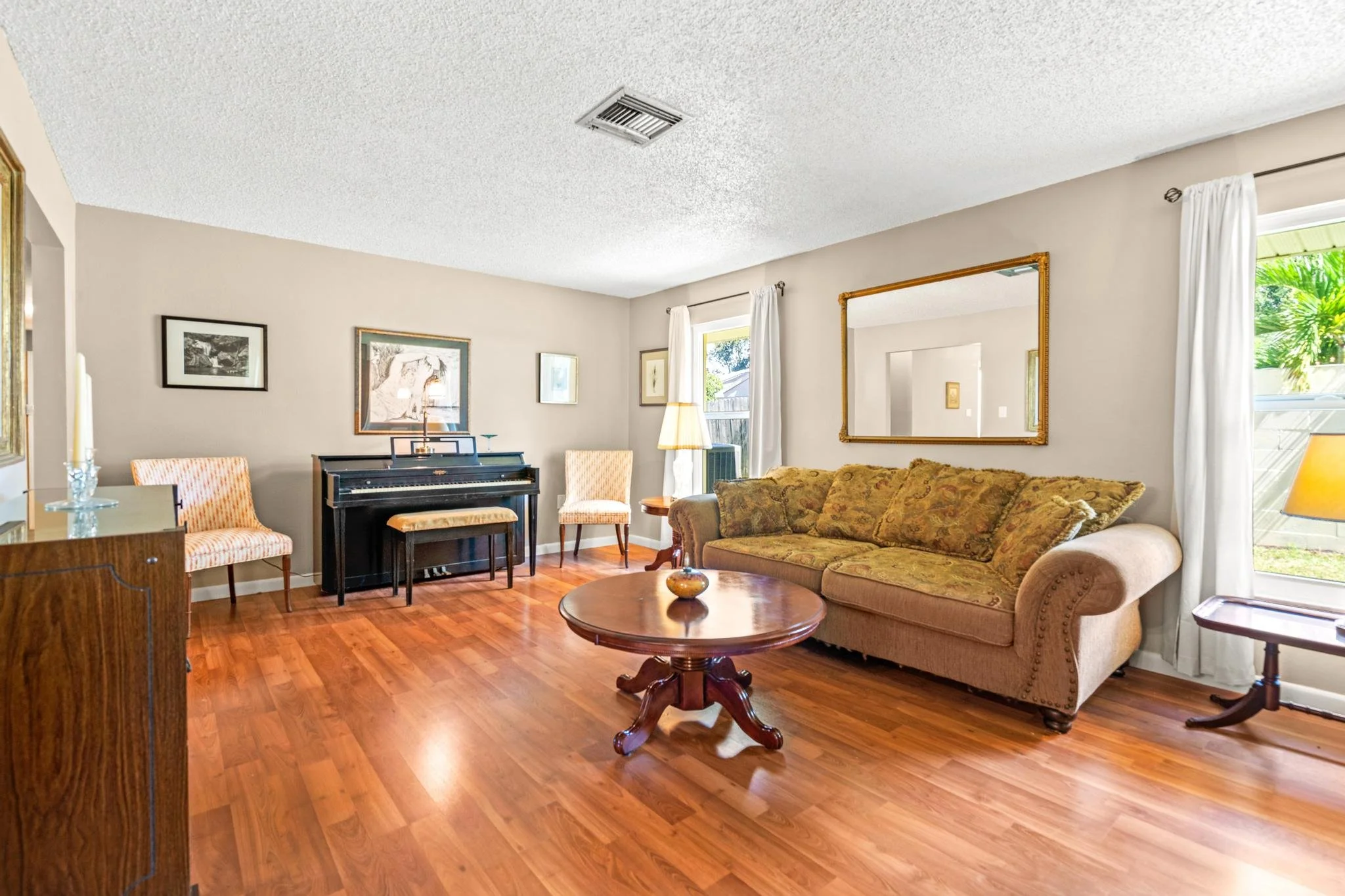 living room 2.jpg