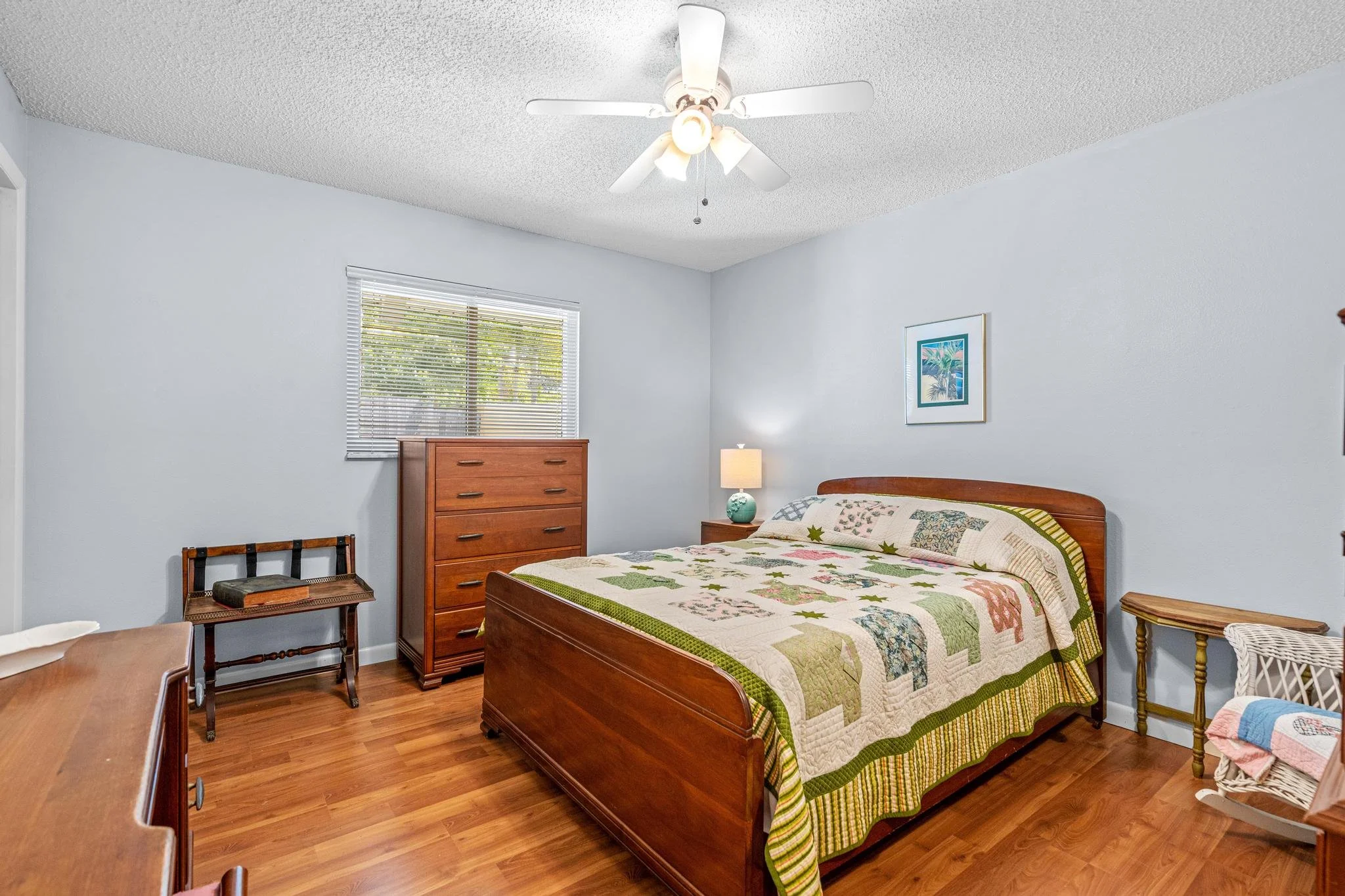 bedroom 3.jpg
