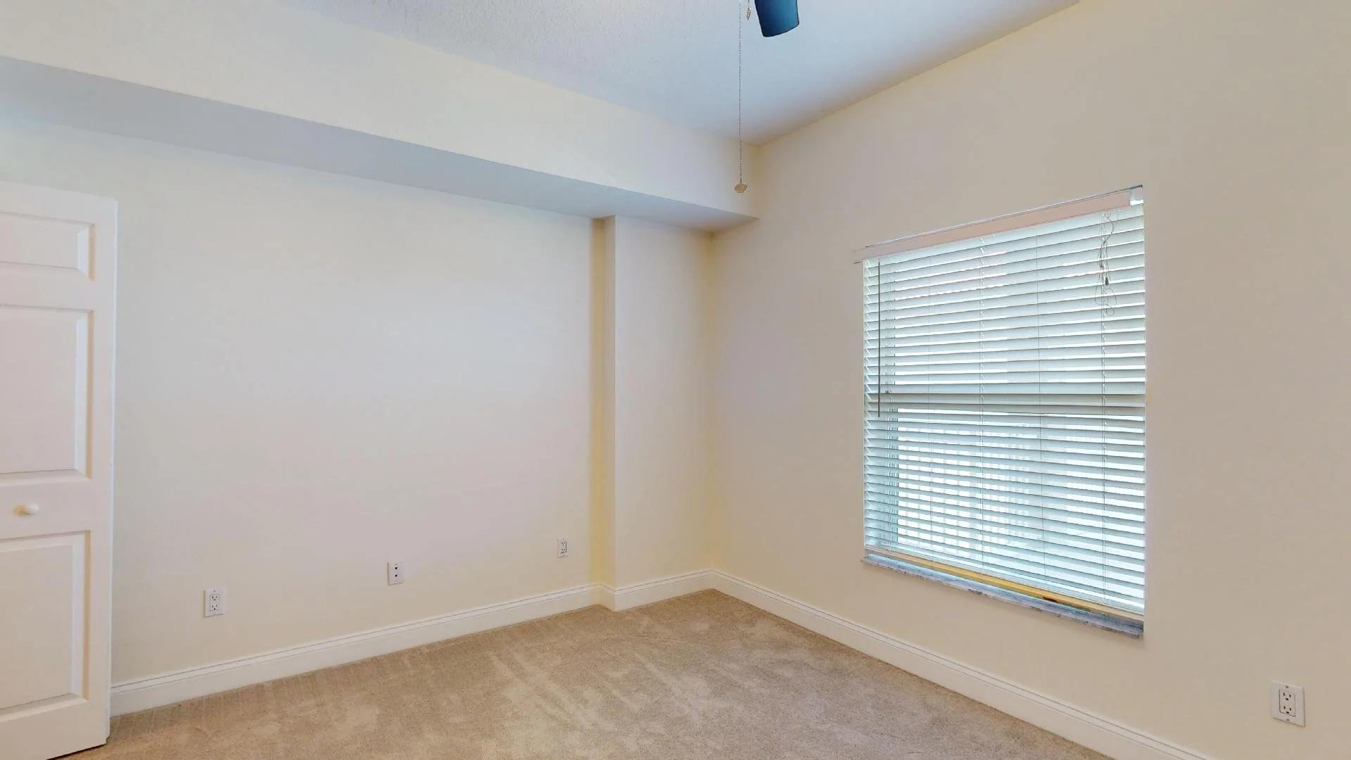 bedroom 3.jpg