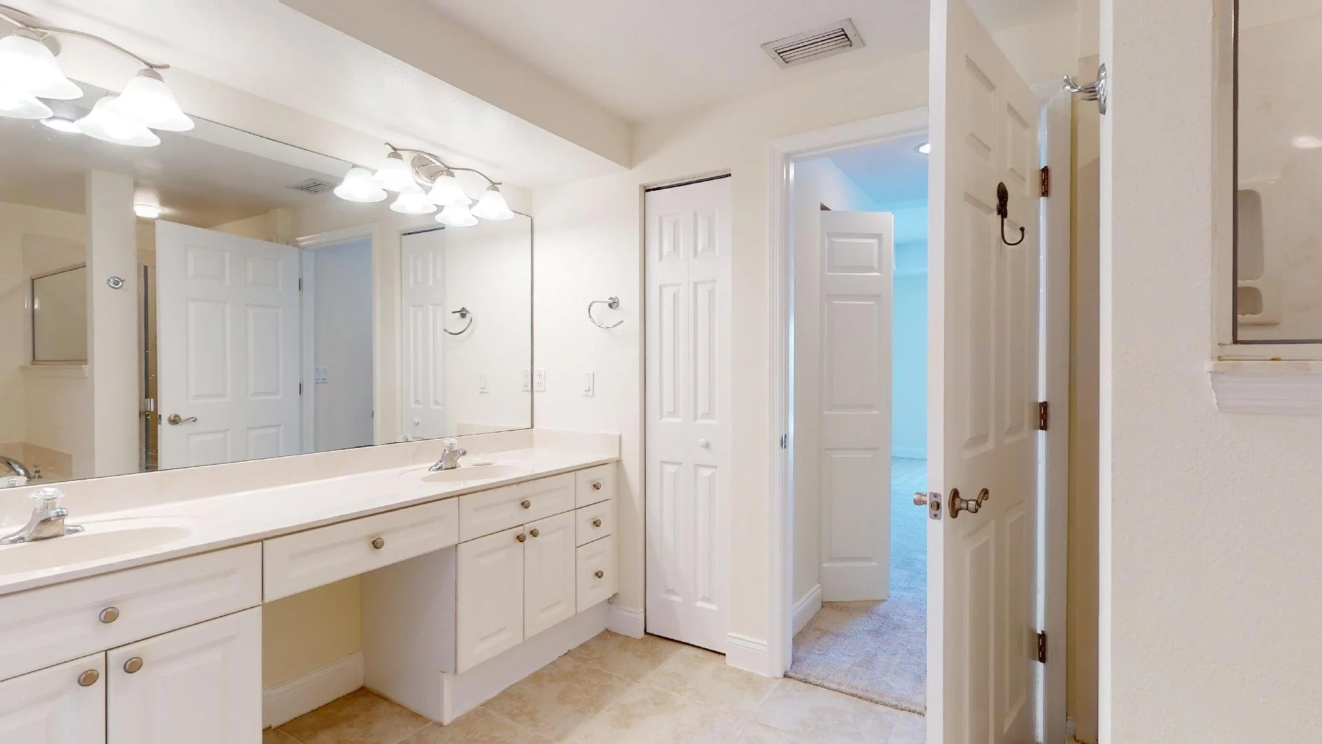 primary bath 2.jpg