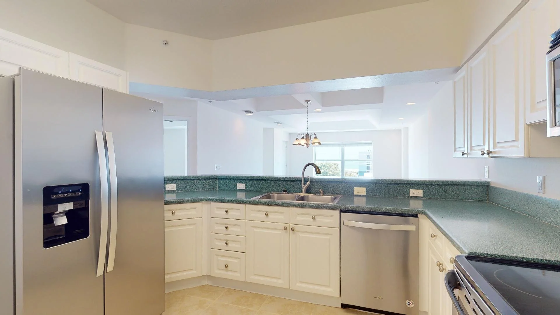 kitchen 3.jpg