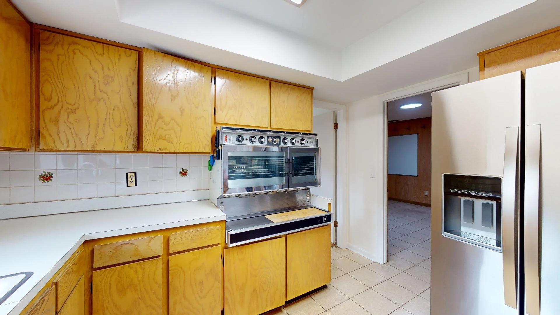 kitchen 2.jpg
