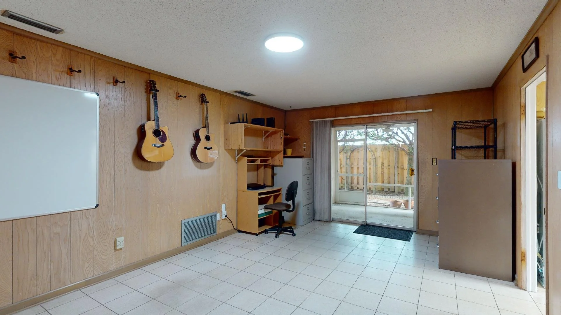 family room 2.jpg