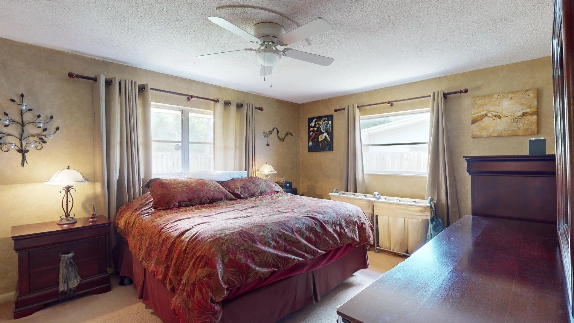primary bedroom.jpg