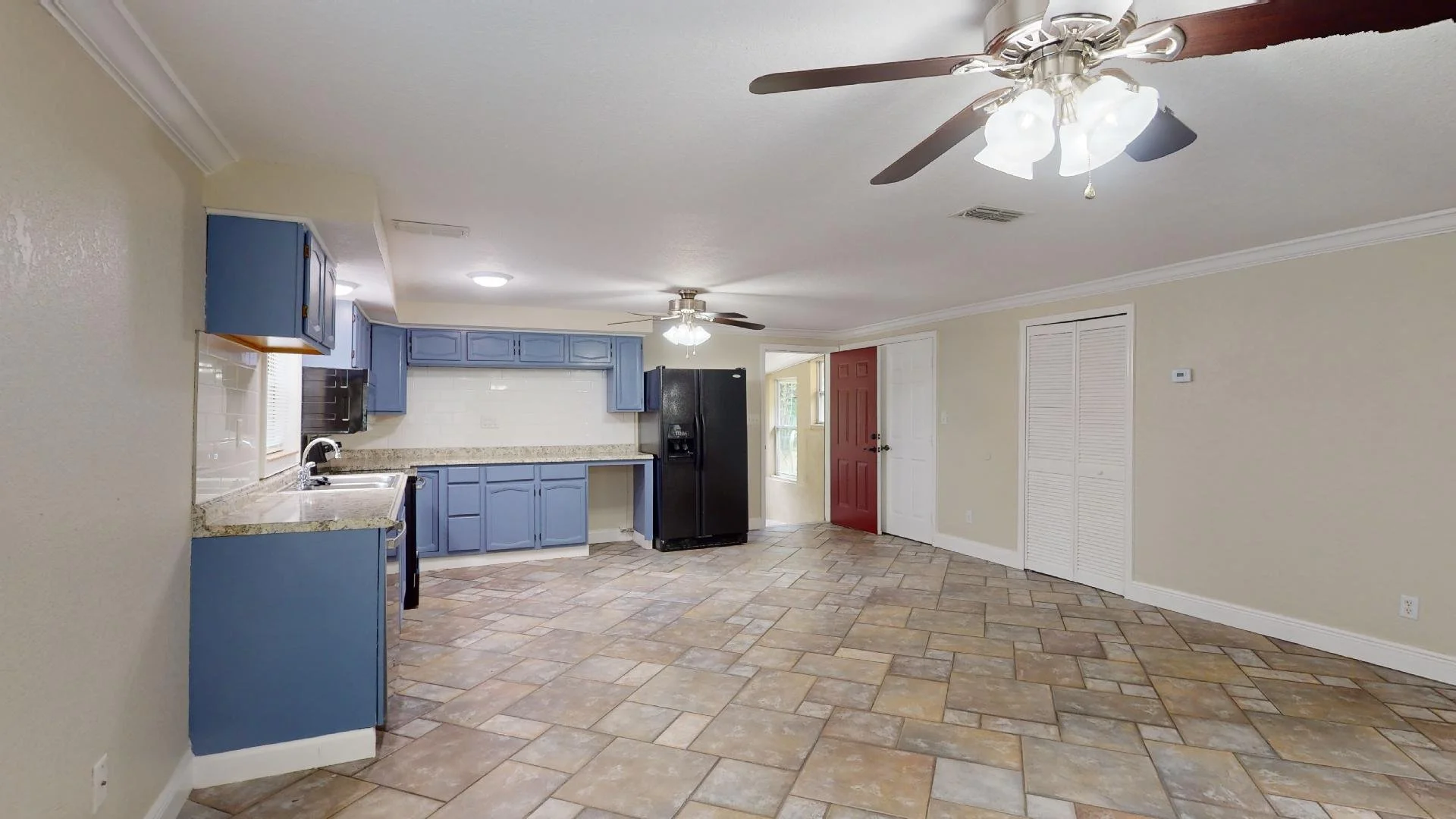 kitchen 1.jpg