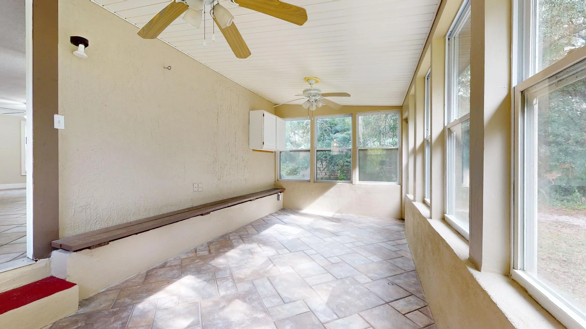 sunroom 1.jpg