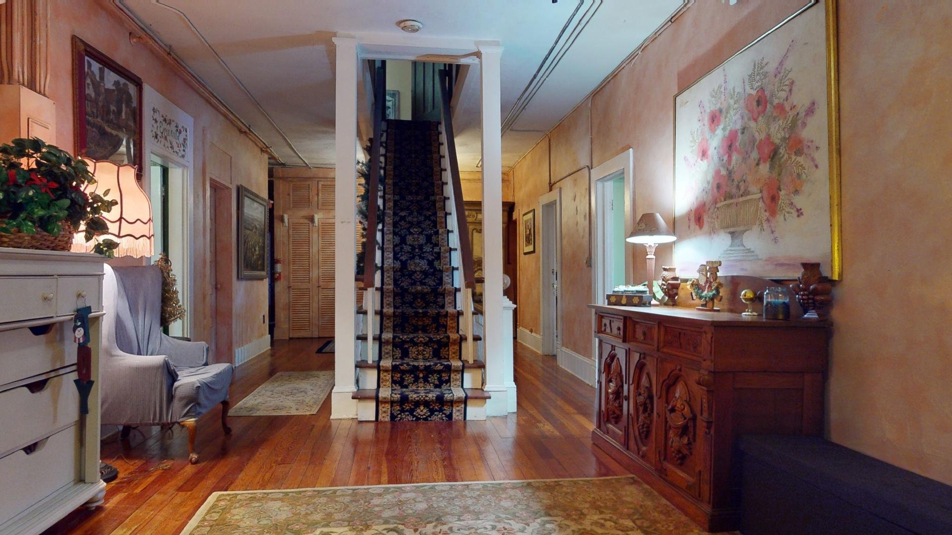 Second Floor Landing.jpg