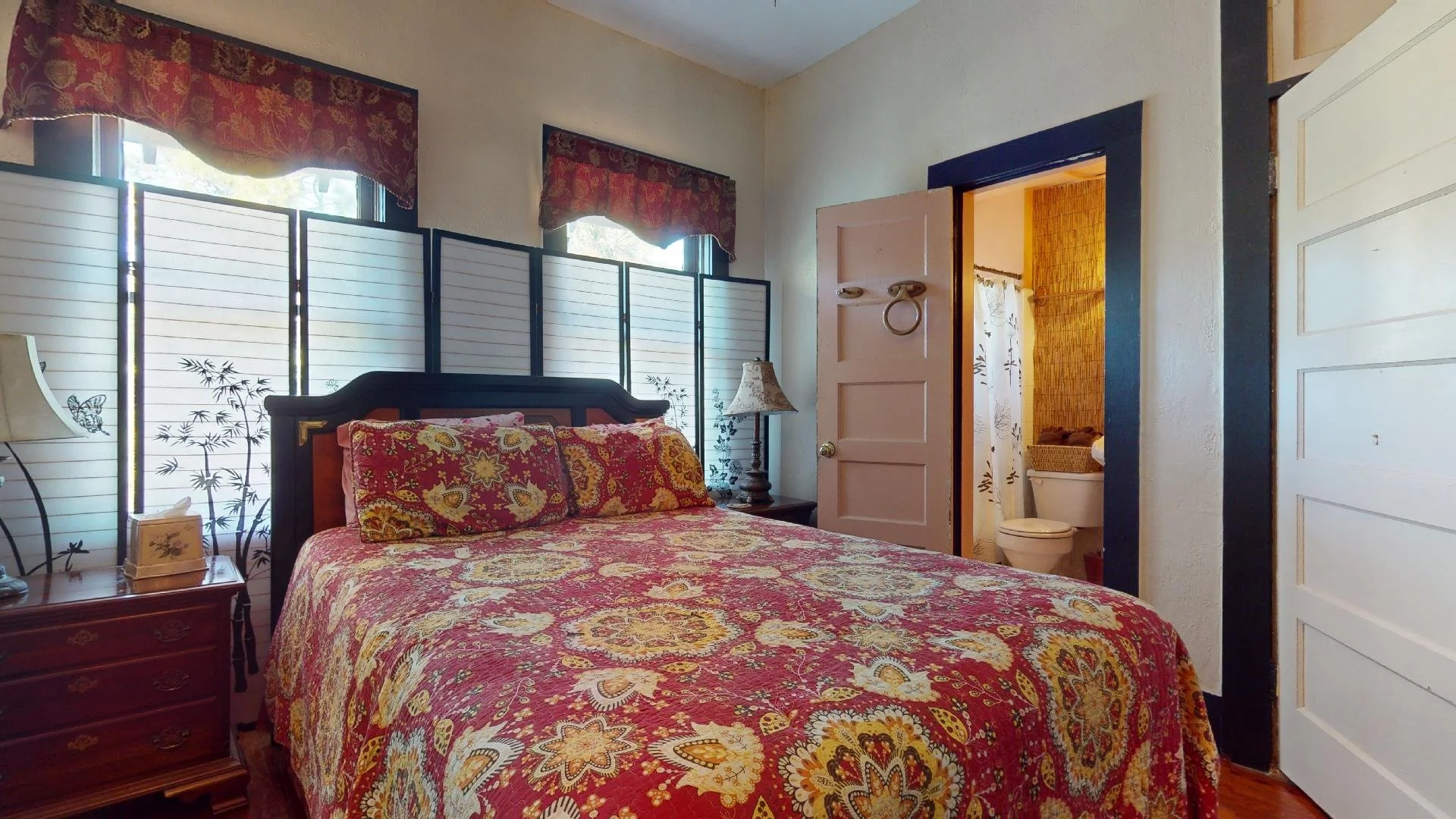 Topaz Suite - Bedroom.jpg