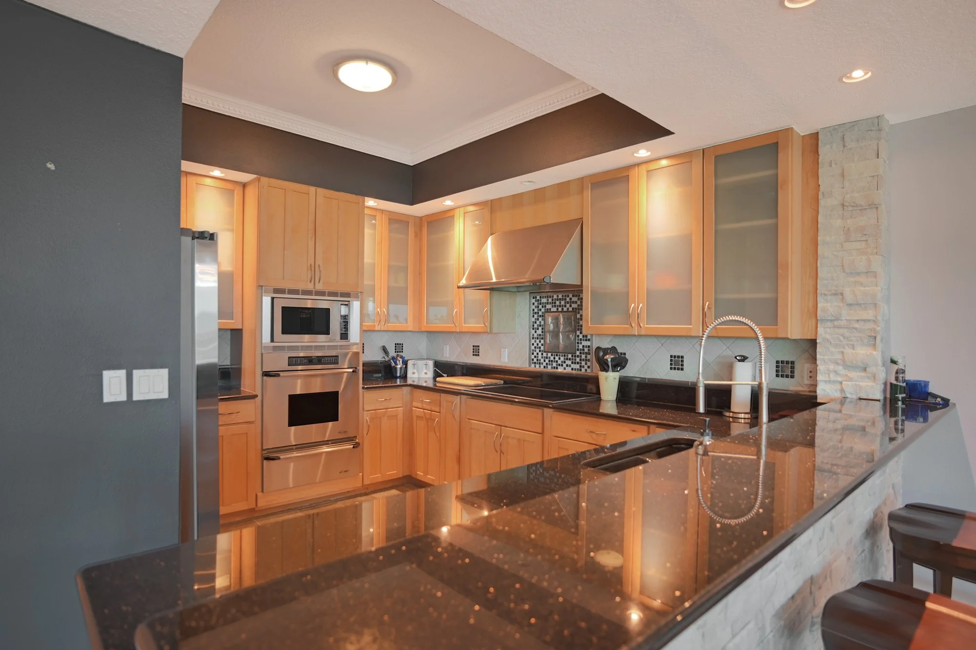 kitchen1.jpg