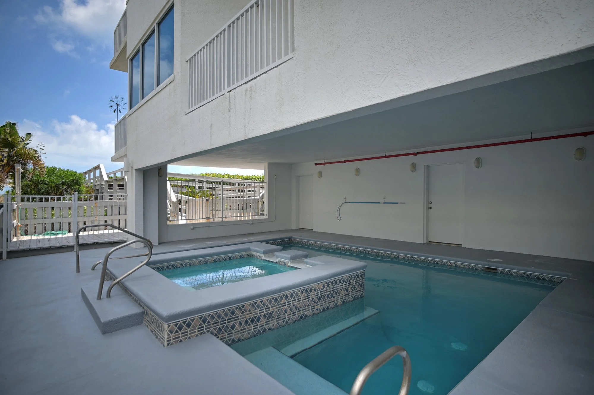 pool.jpg