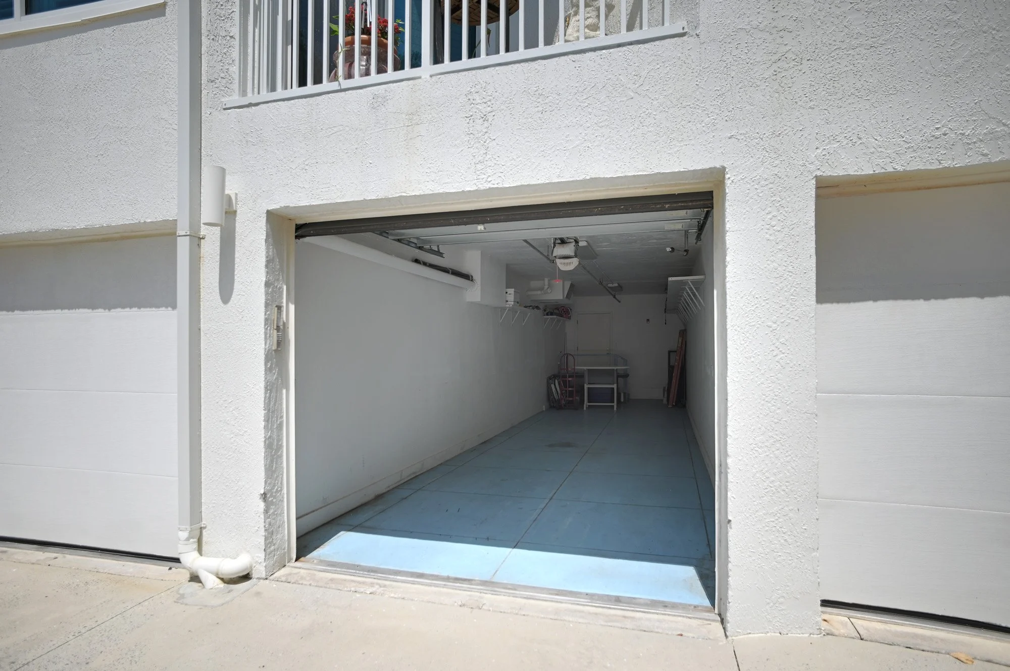 garage.jpg