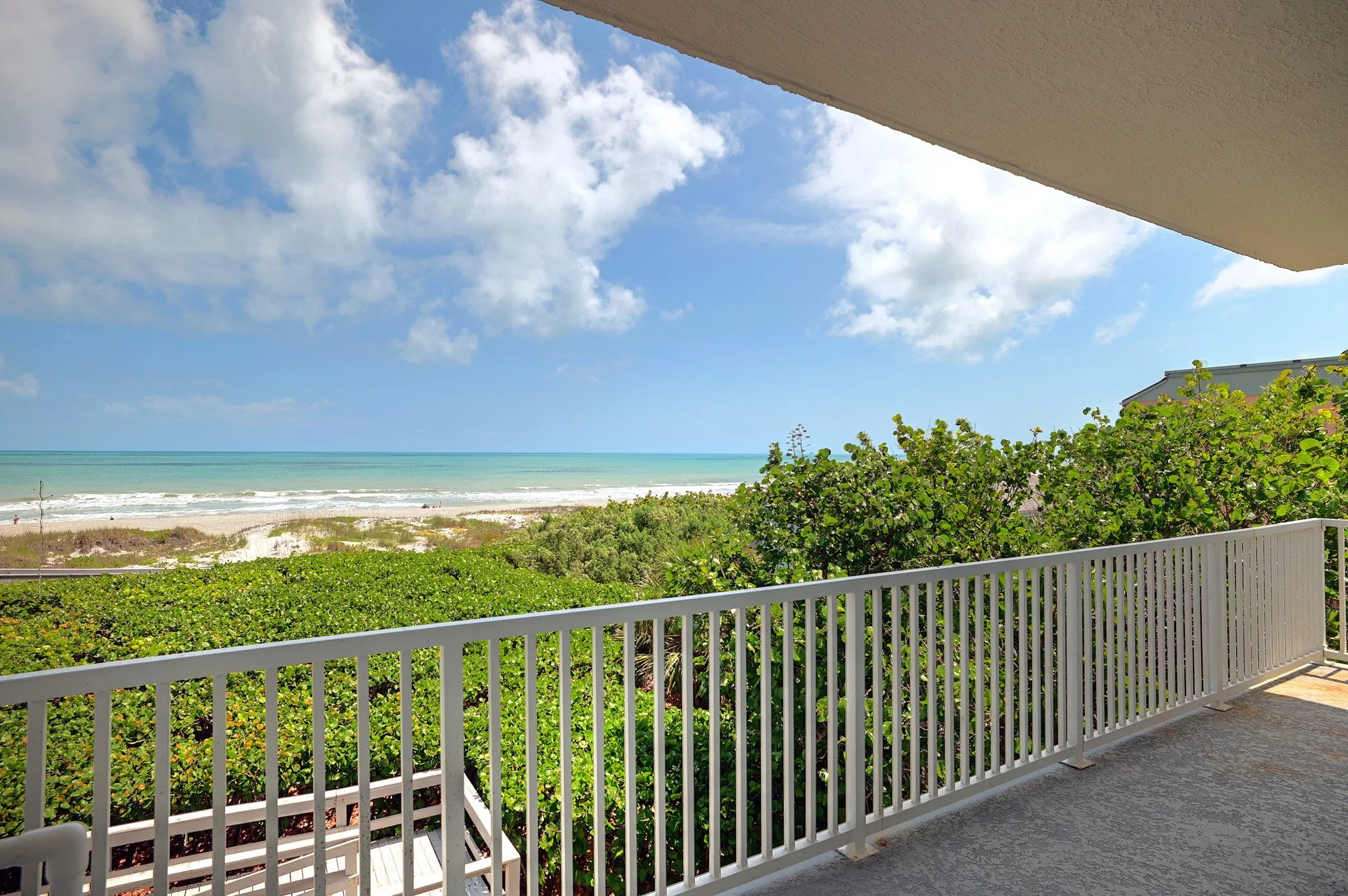 balcony south.jpg