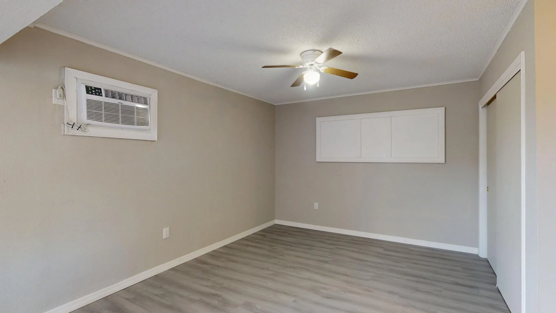 unit 2 bedroom 4.jpg